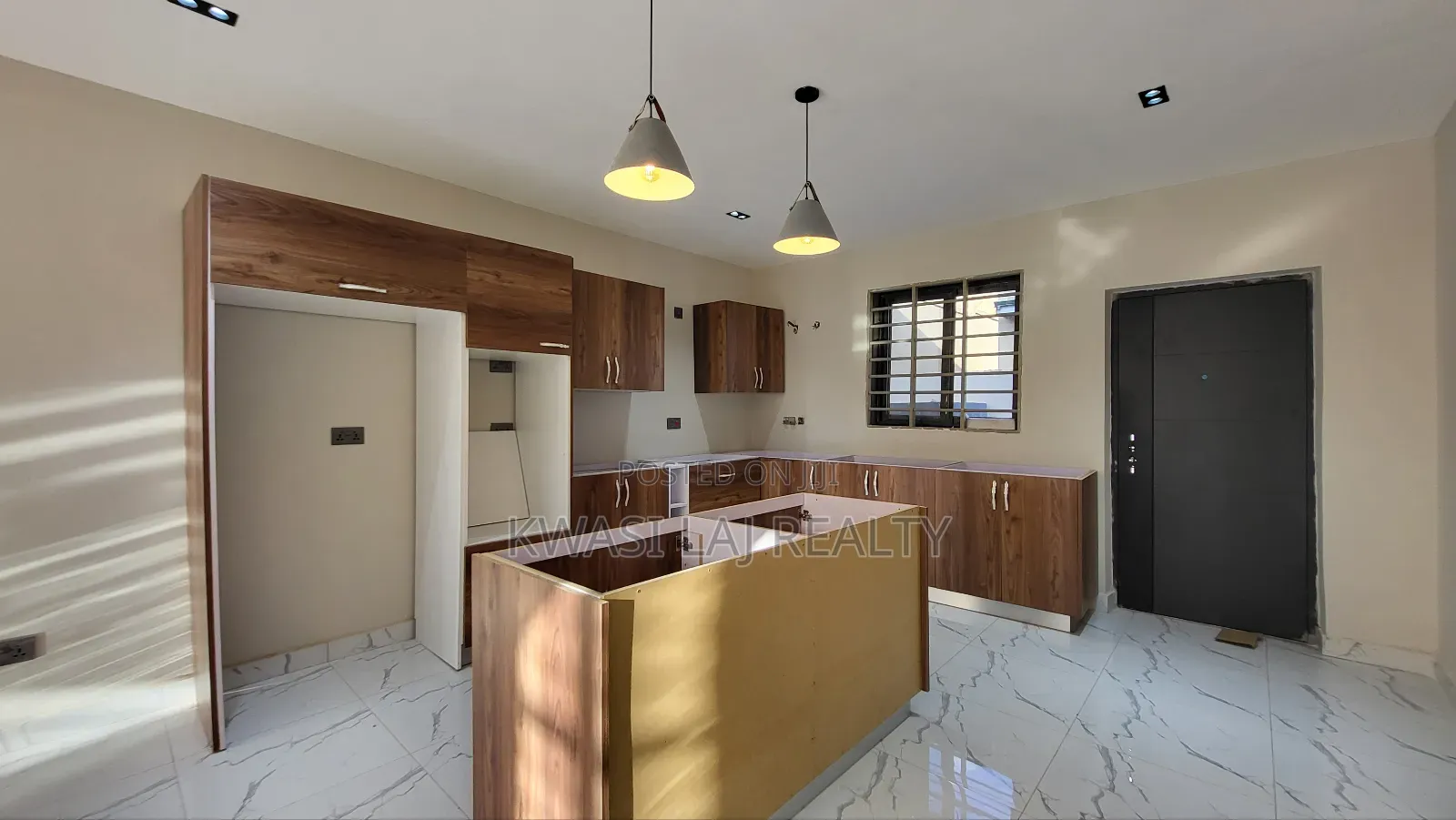 3bdrm House in Bortianor Hills, Weija for sale