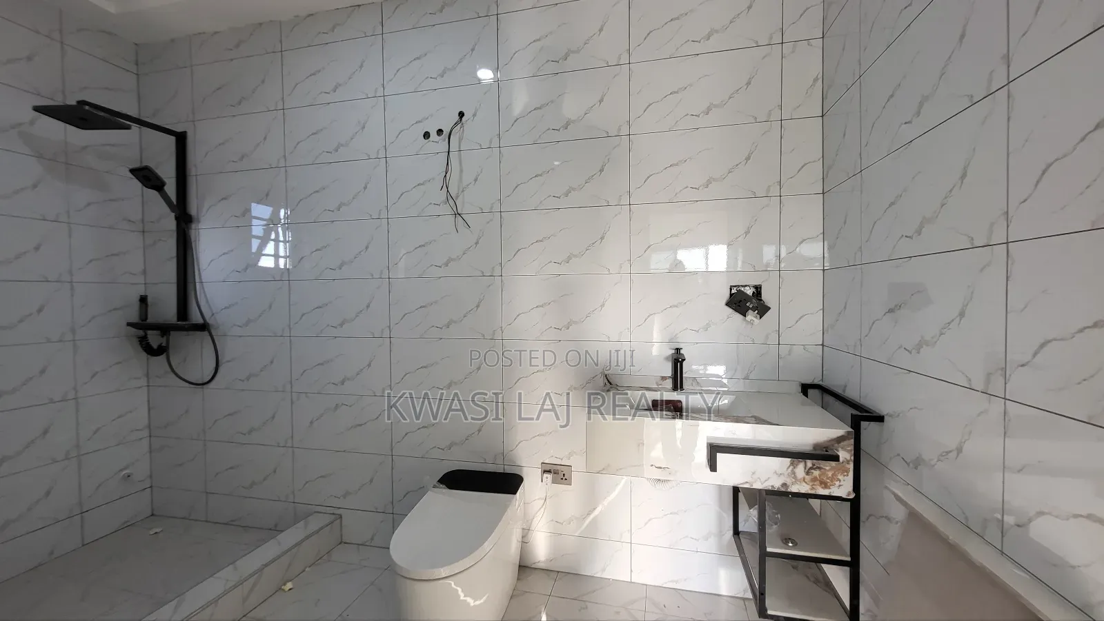 3bdrm House in Bortianor Hills, Weija for sale