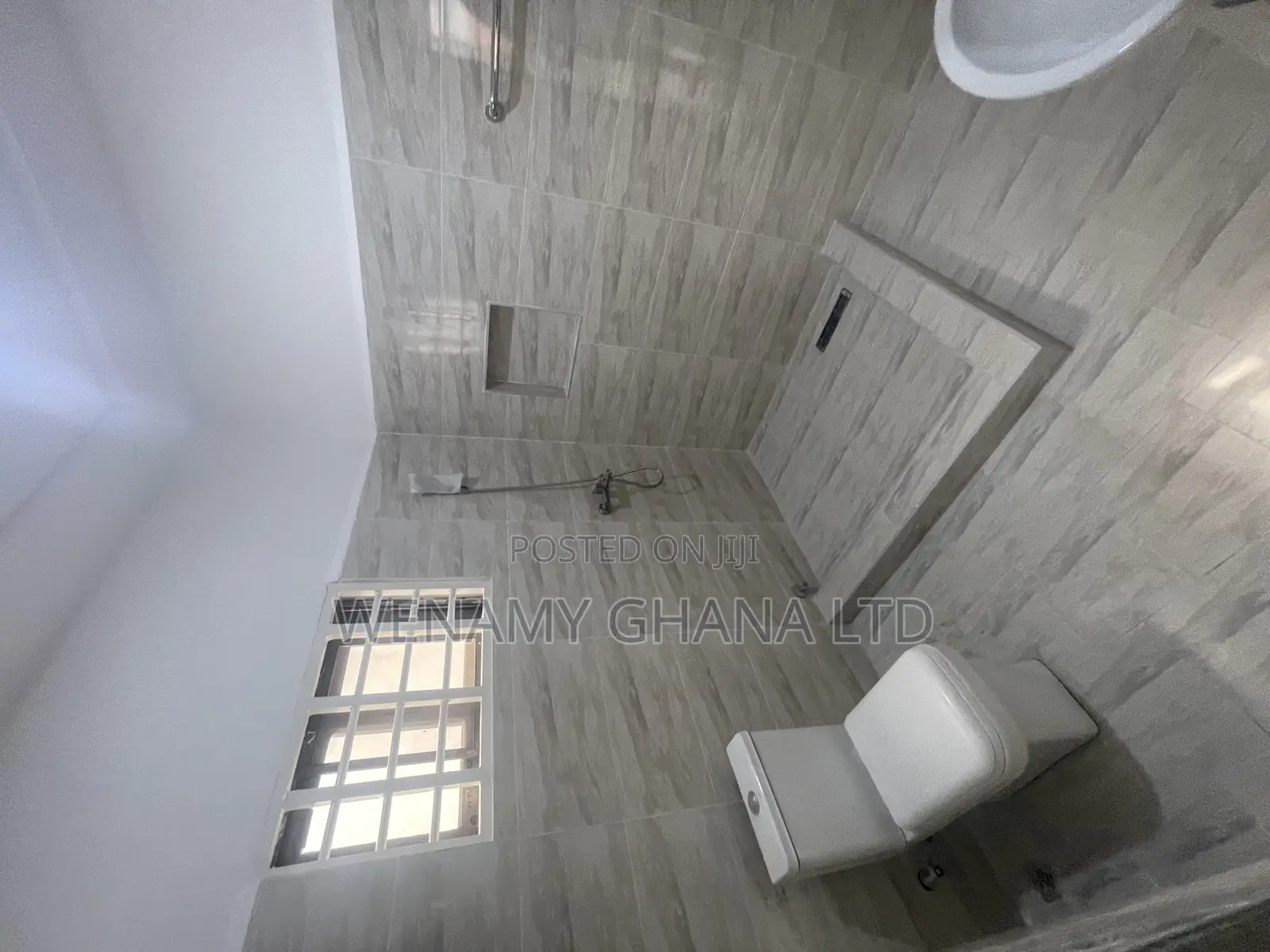 3bdrm Townhouse/Terrace in Accra for sale