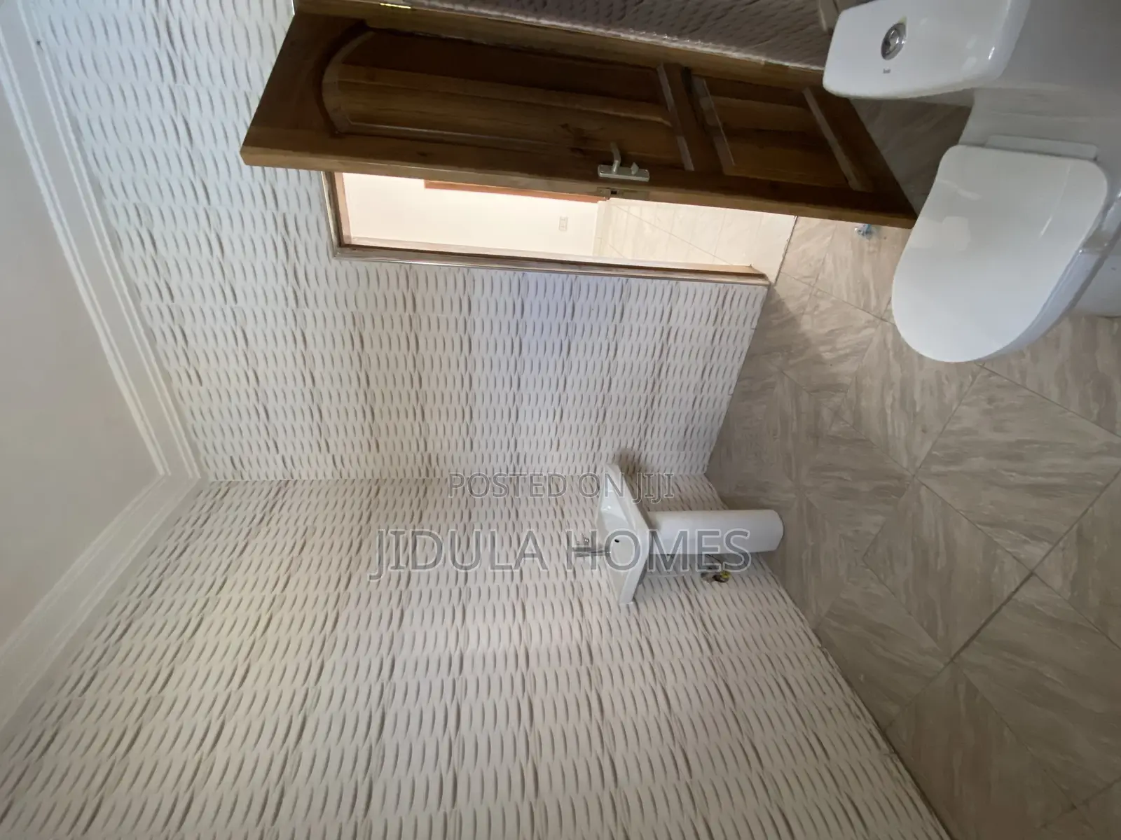 1bdrm Apartment in Lakeside Estate for rent