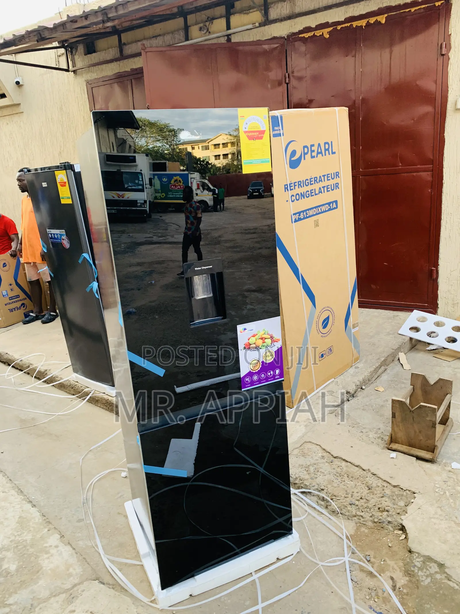 Energy Sufficient Rainbow Rf-433bbgwd-1a 309liters 2 Door Fridge.