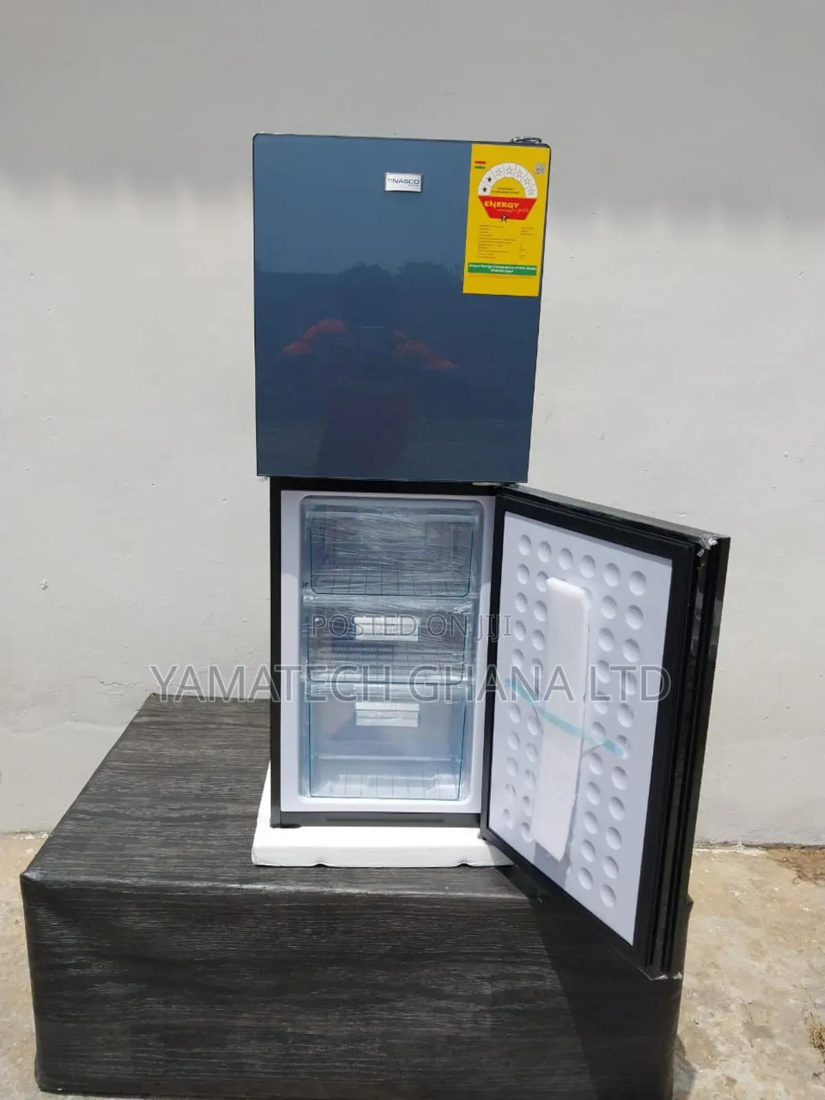 Nasco 136litre Black Mirror Refrigerator With Bottom Freezer