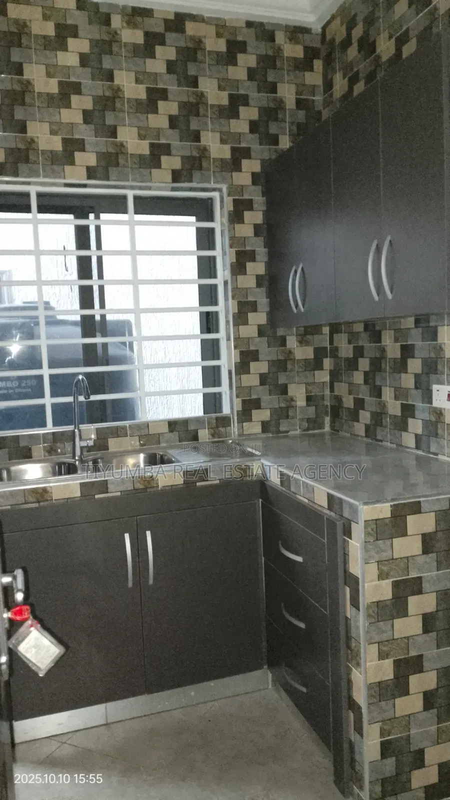 3bdrm Apartment in Tiyumba Real Estate, Haatso for rent