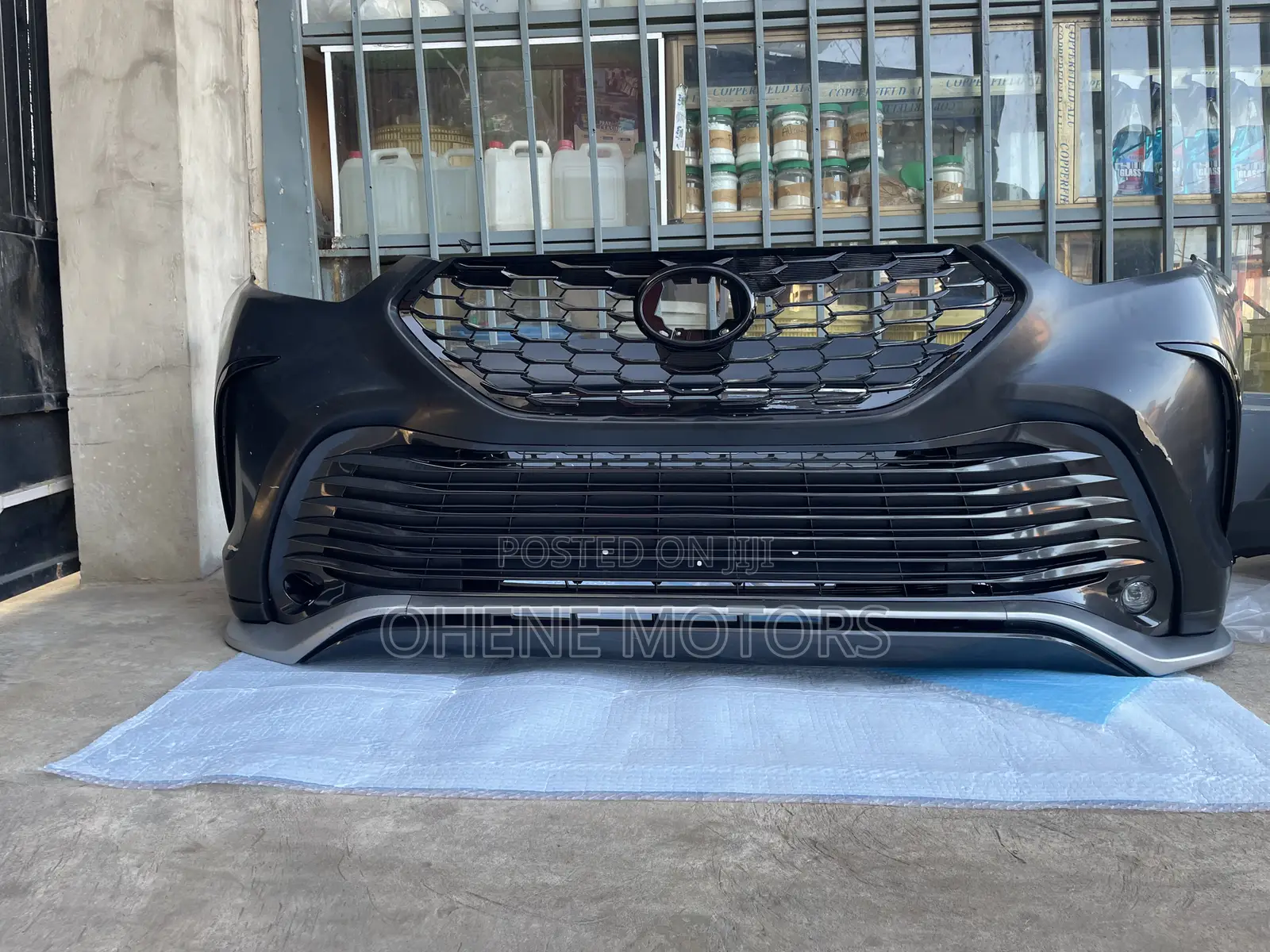 Toyota Highlander 2019-2023 Front Bumper Complete Available