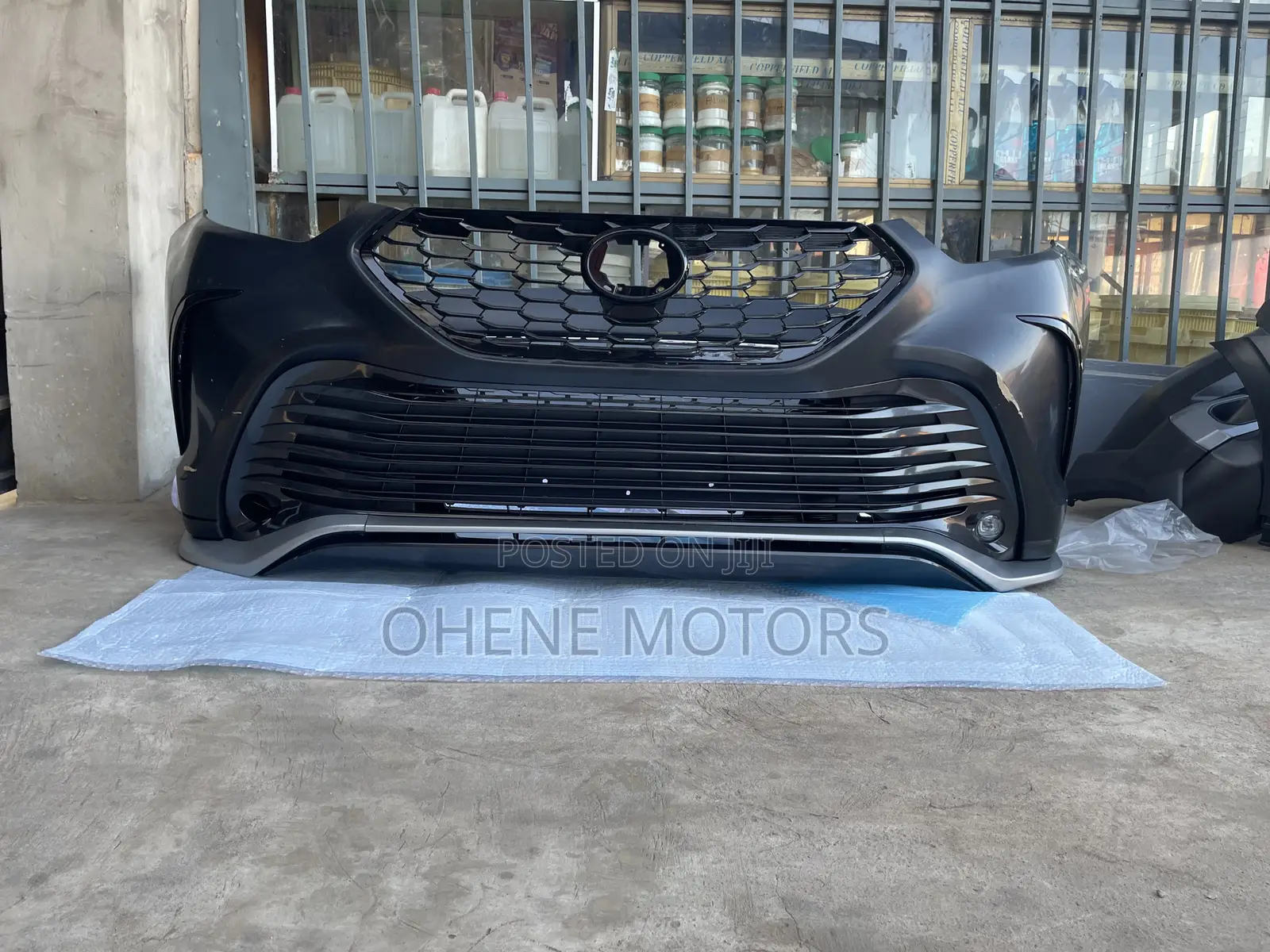 Toyota Highlander 2019-2023 Front Bumper Complete Available