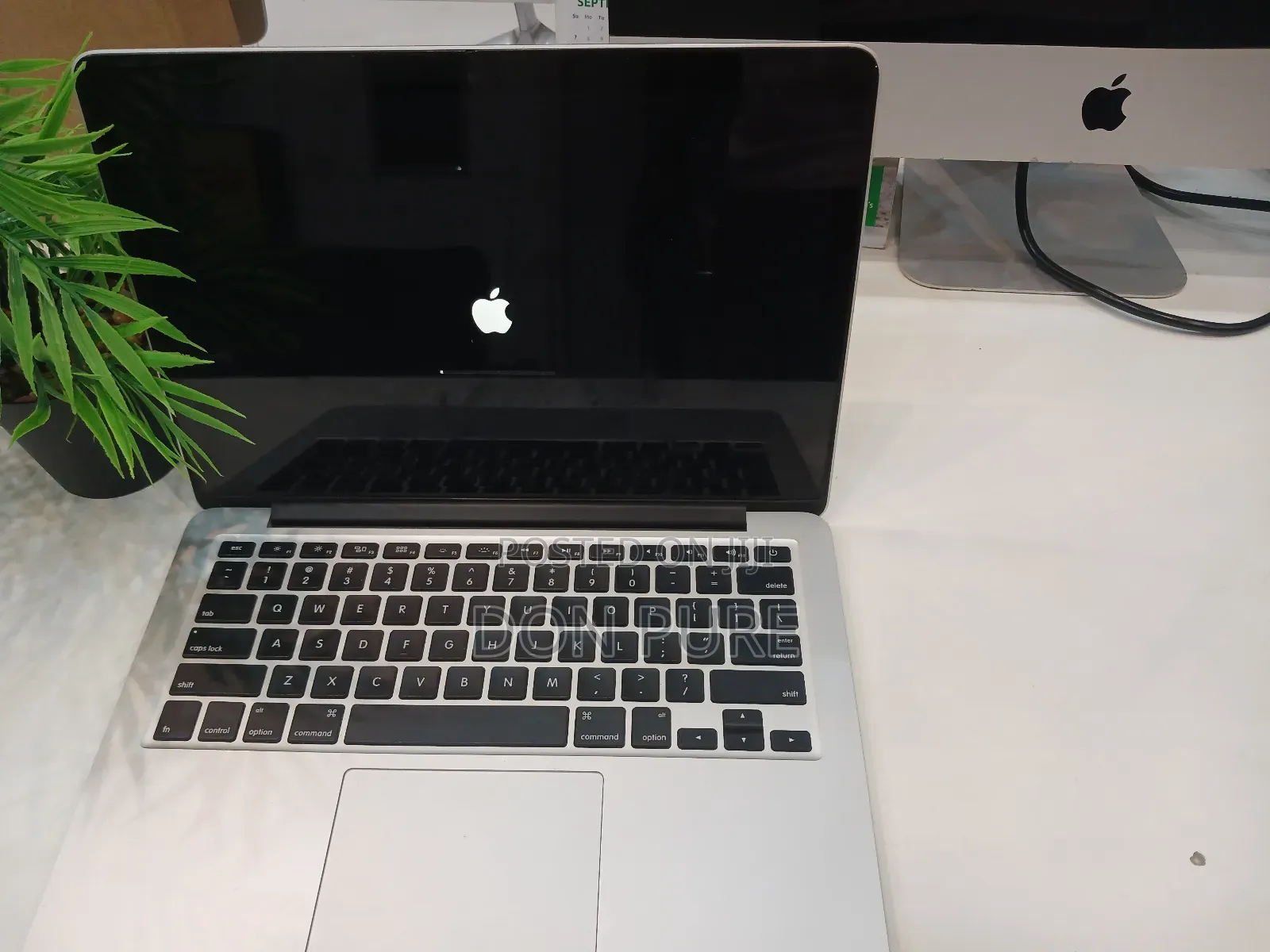 Laptop Apple MacBook Pro 2015 8GB Intel Core I5 SSD 128GB