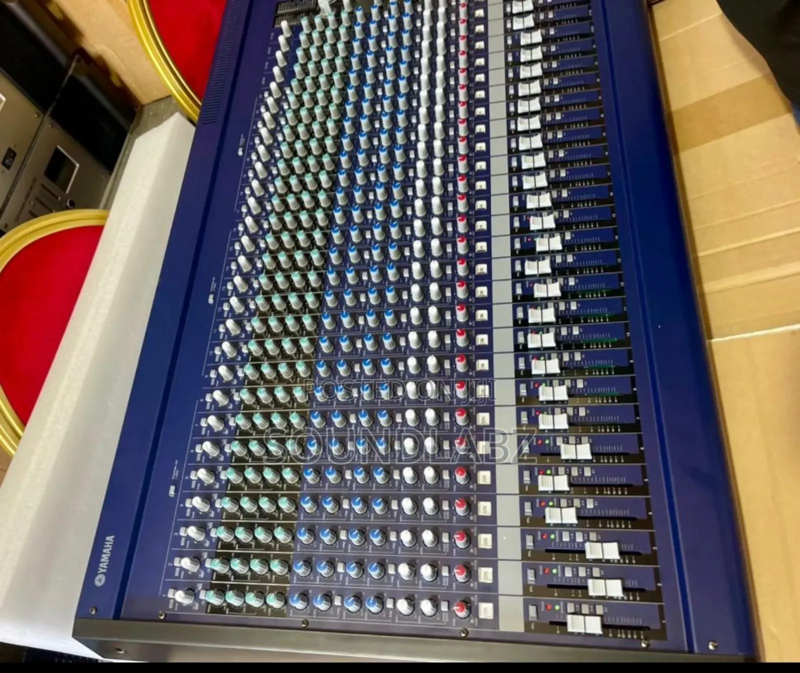 Yamaha Mg32 32-channel Raw Mixer