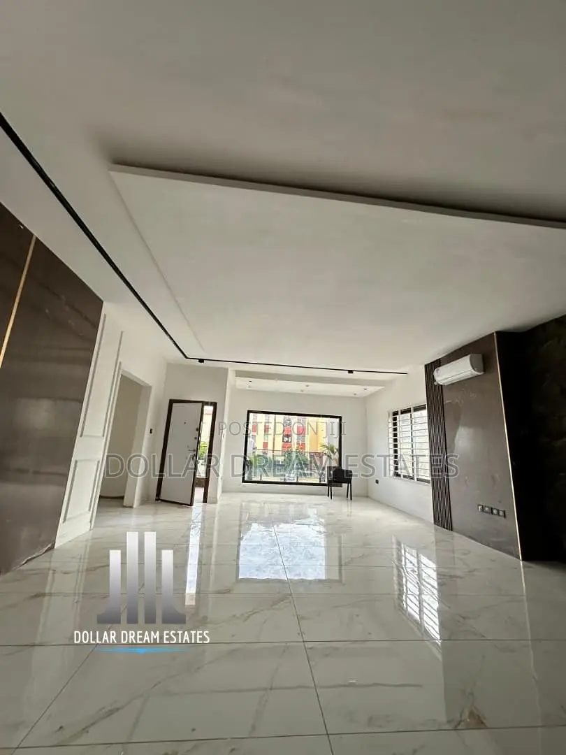 4bdrm House in Adenta for sale