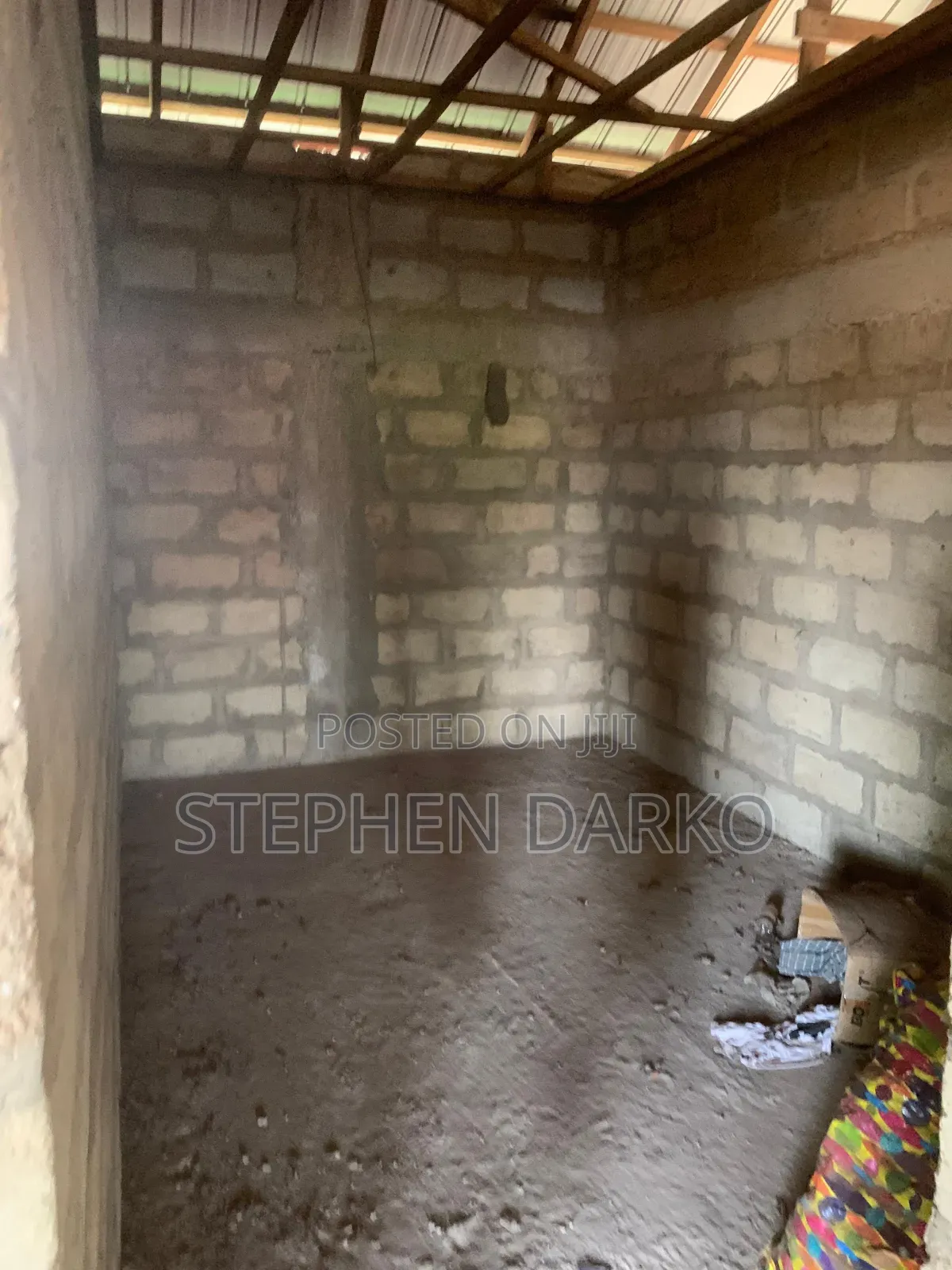 5bdrm House in Steve Estate for sale