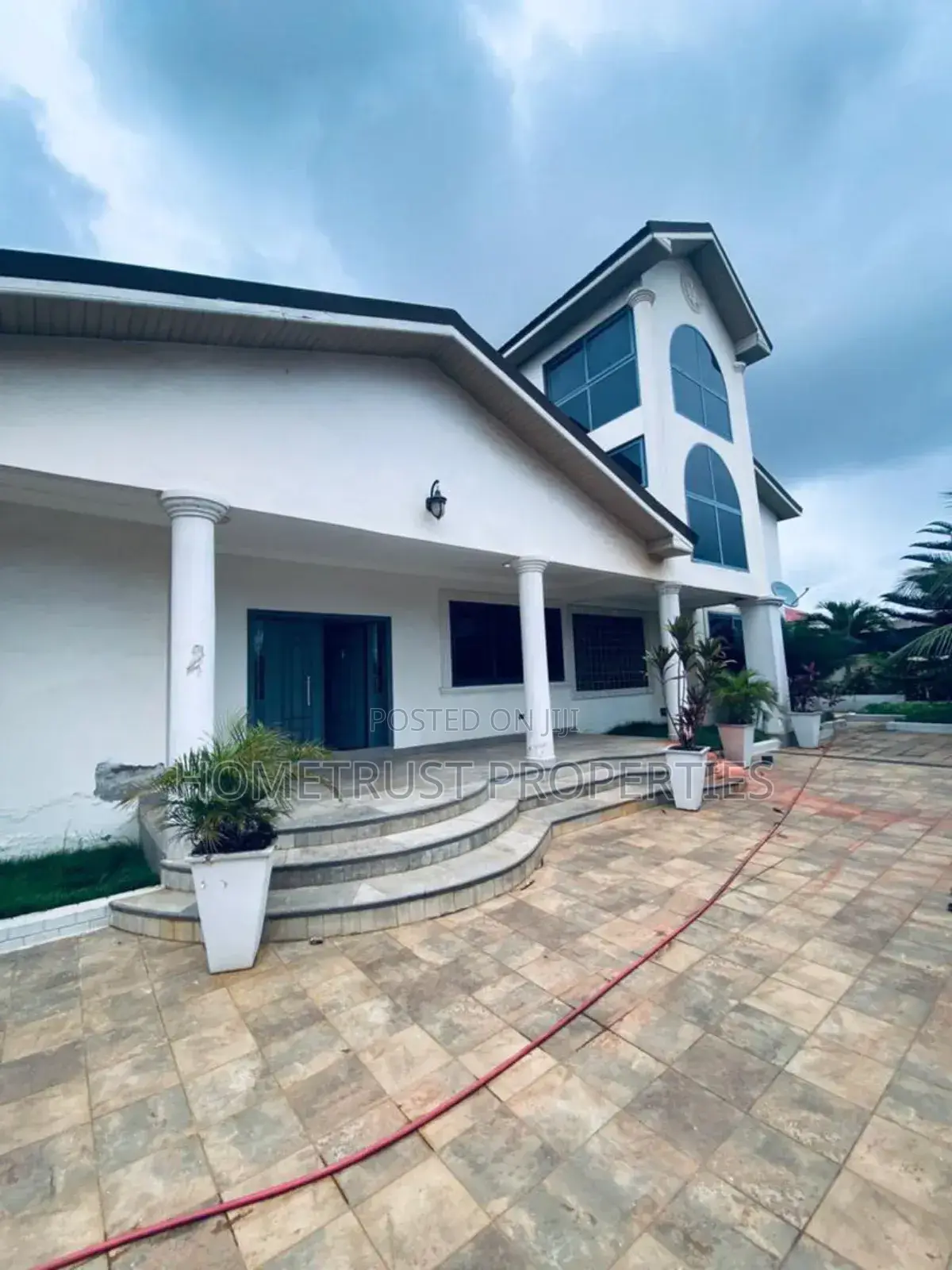 Furnished 7bdrm House in Home Trust, Achimota for sale