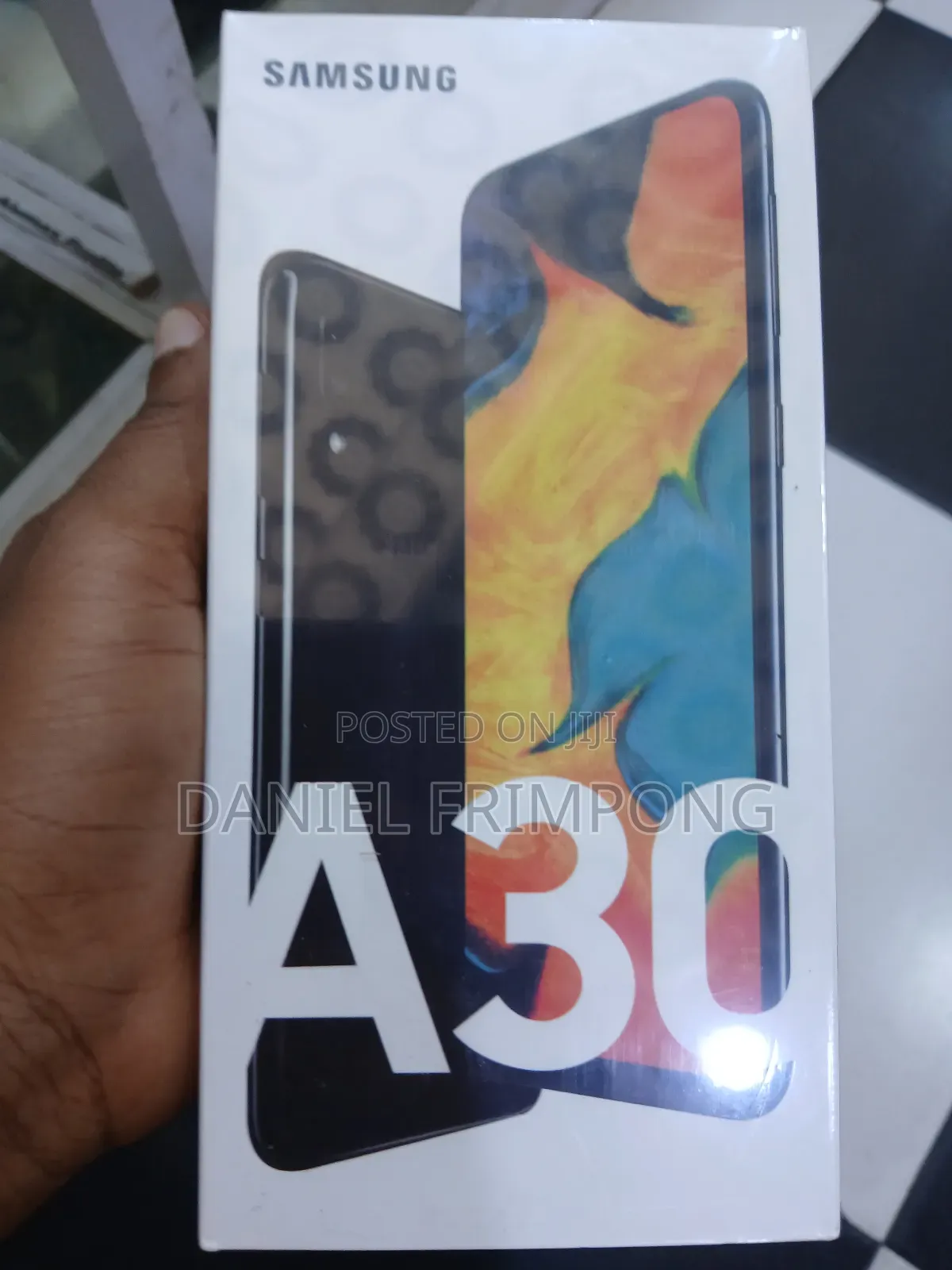 New Samsung Galaxy A30 32 GB Black