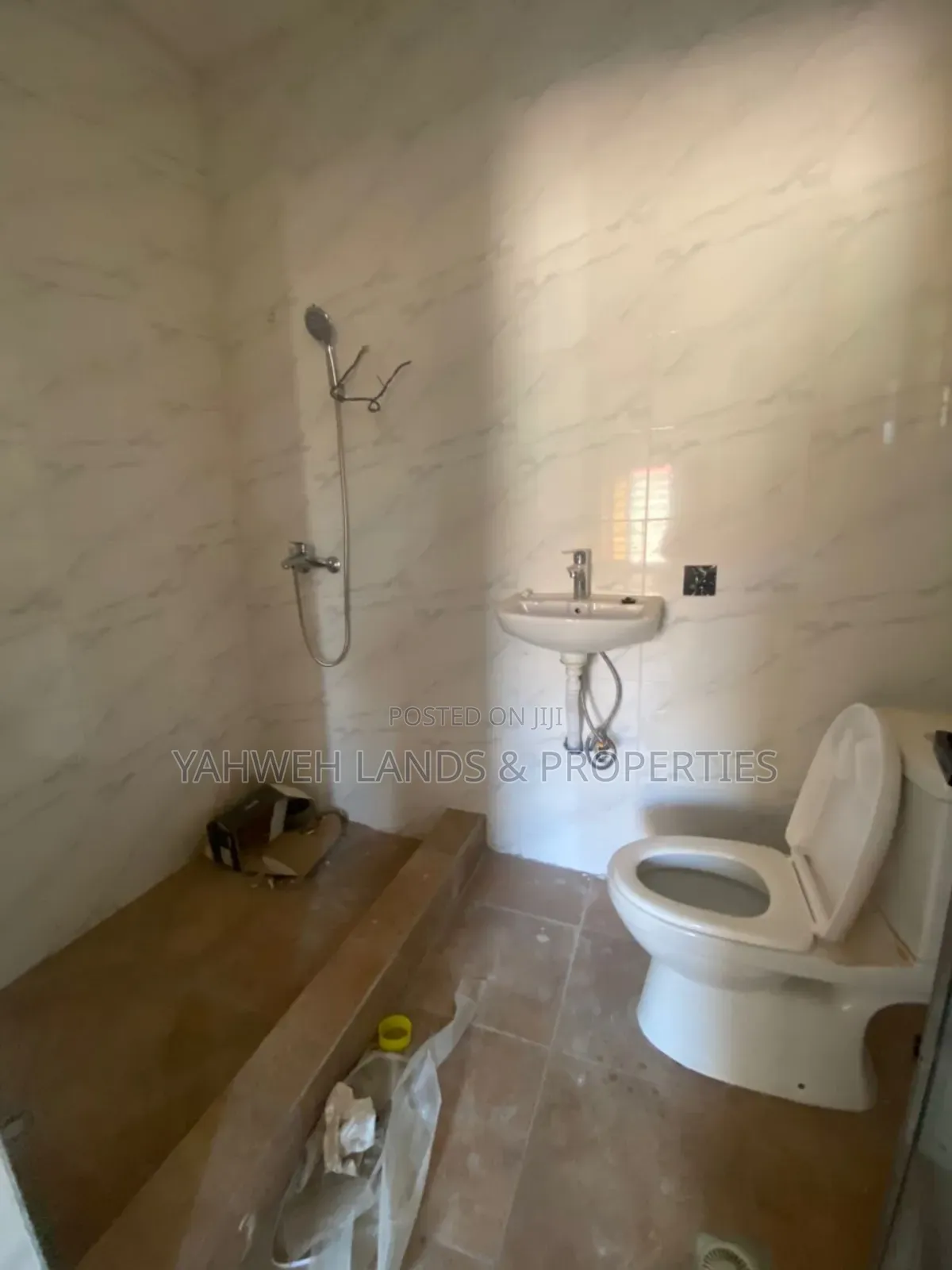 2bdrm Apartment in Spintex for rent