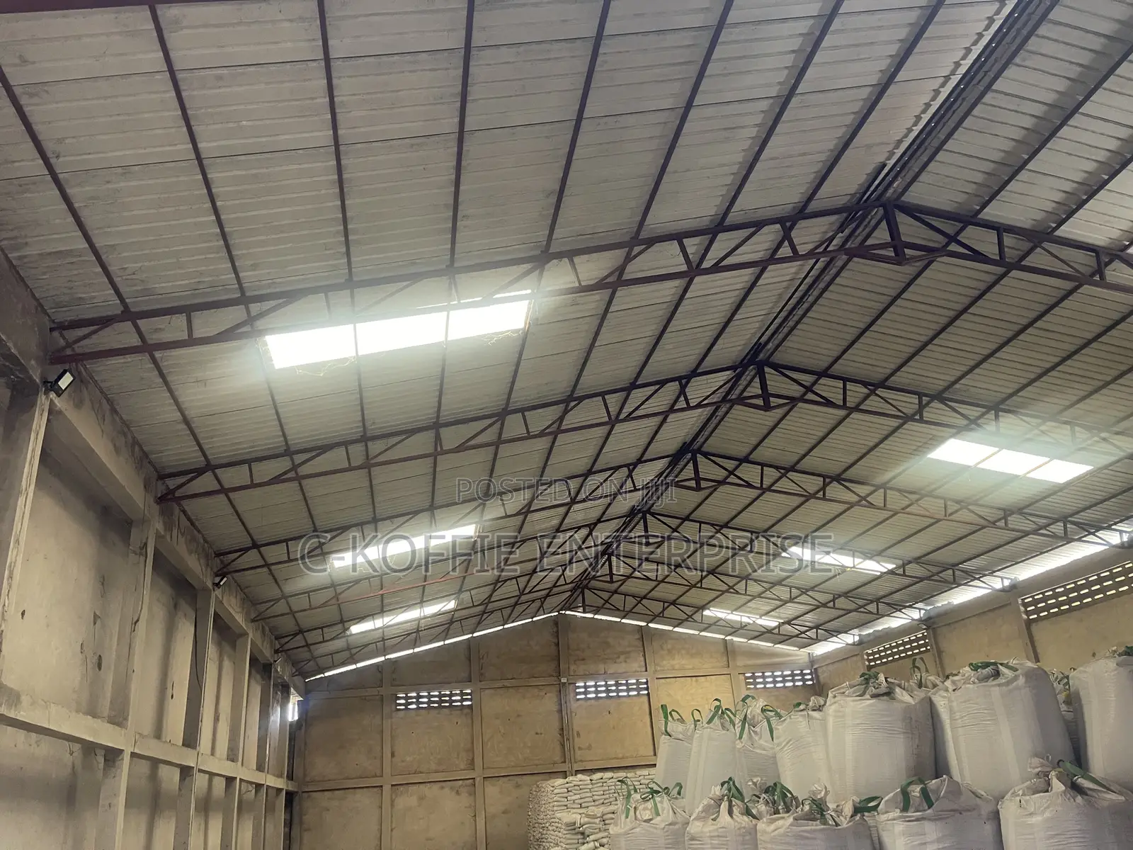 1,500 SQM Self Compound Warehouse at Tema Com12