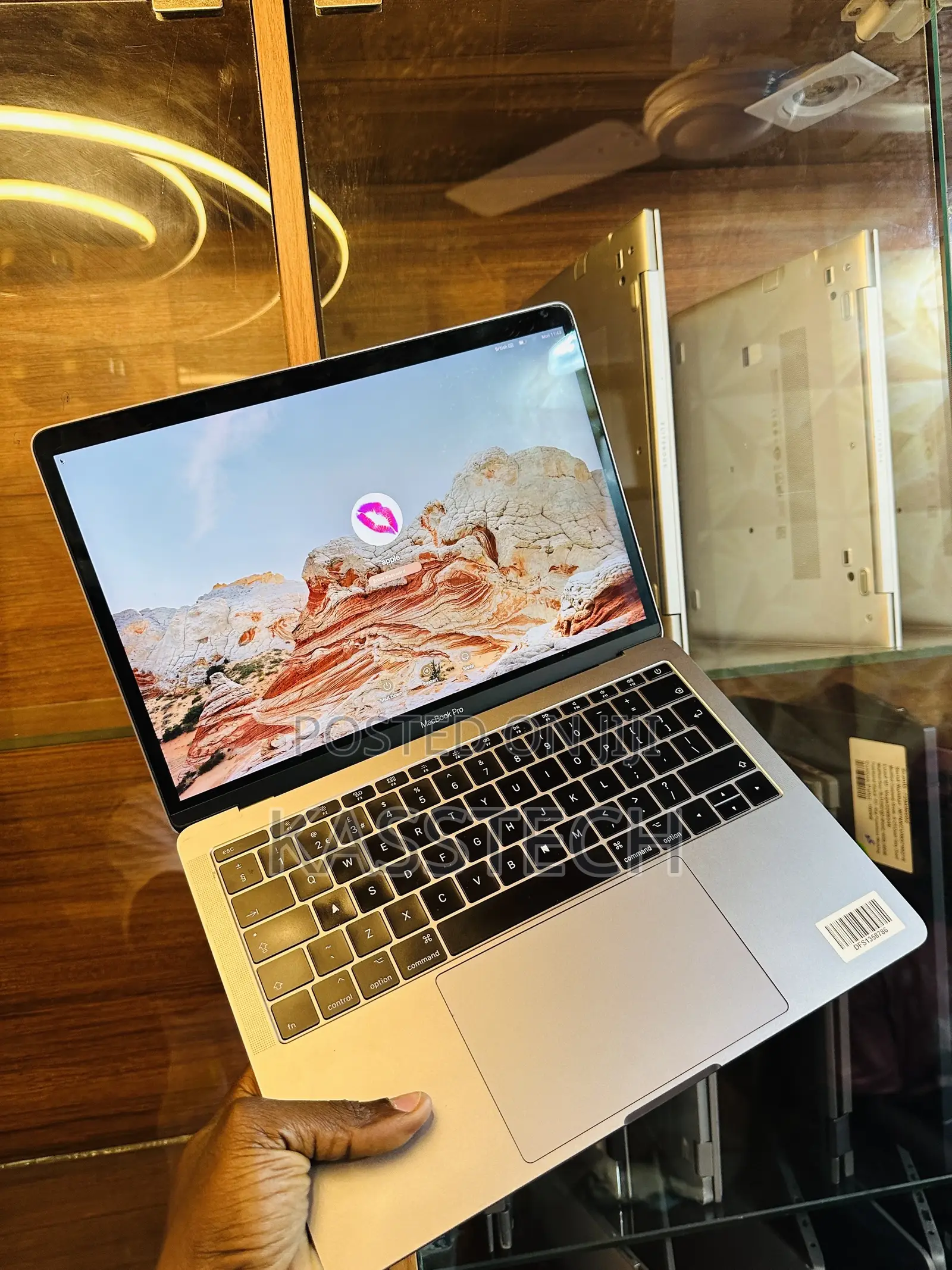 Laptop Apple MacBook Pro 2017 8GB Intel Core I5 SSD 128GB