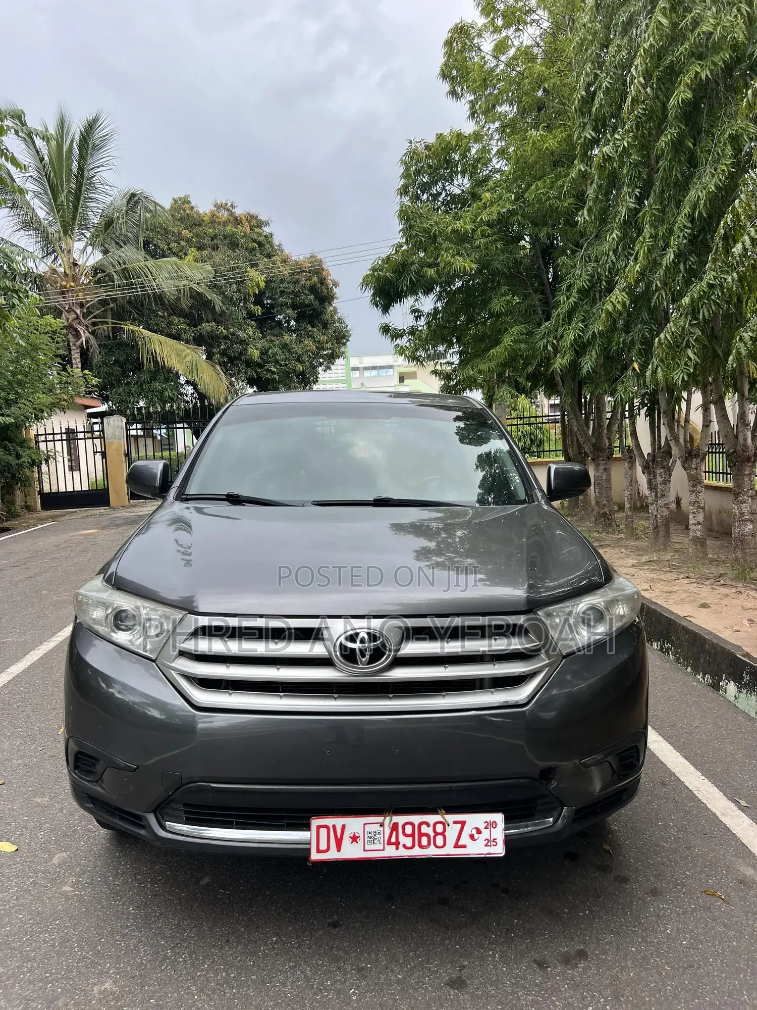 Toyota Highlander 2.7L 2WD 2013 Gray
