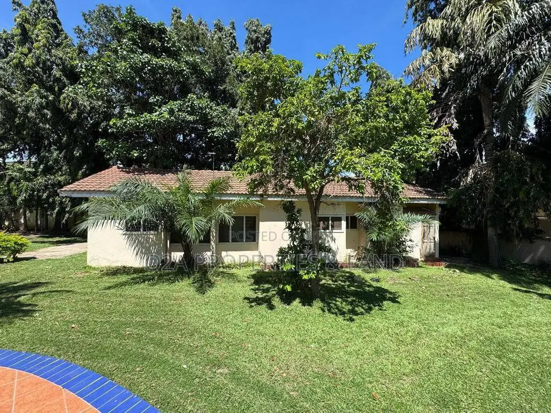 4bdrm House in Tesano, Abeka for sale