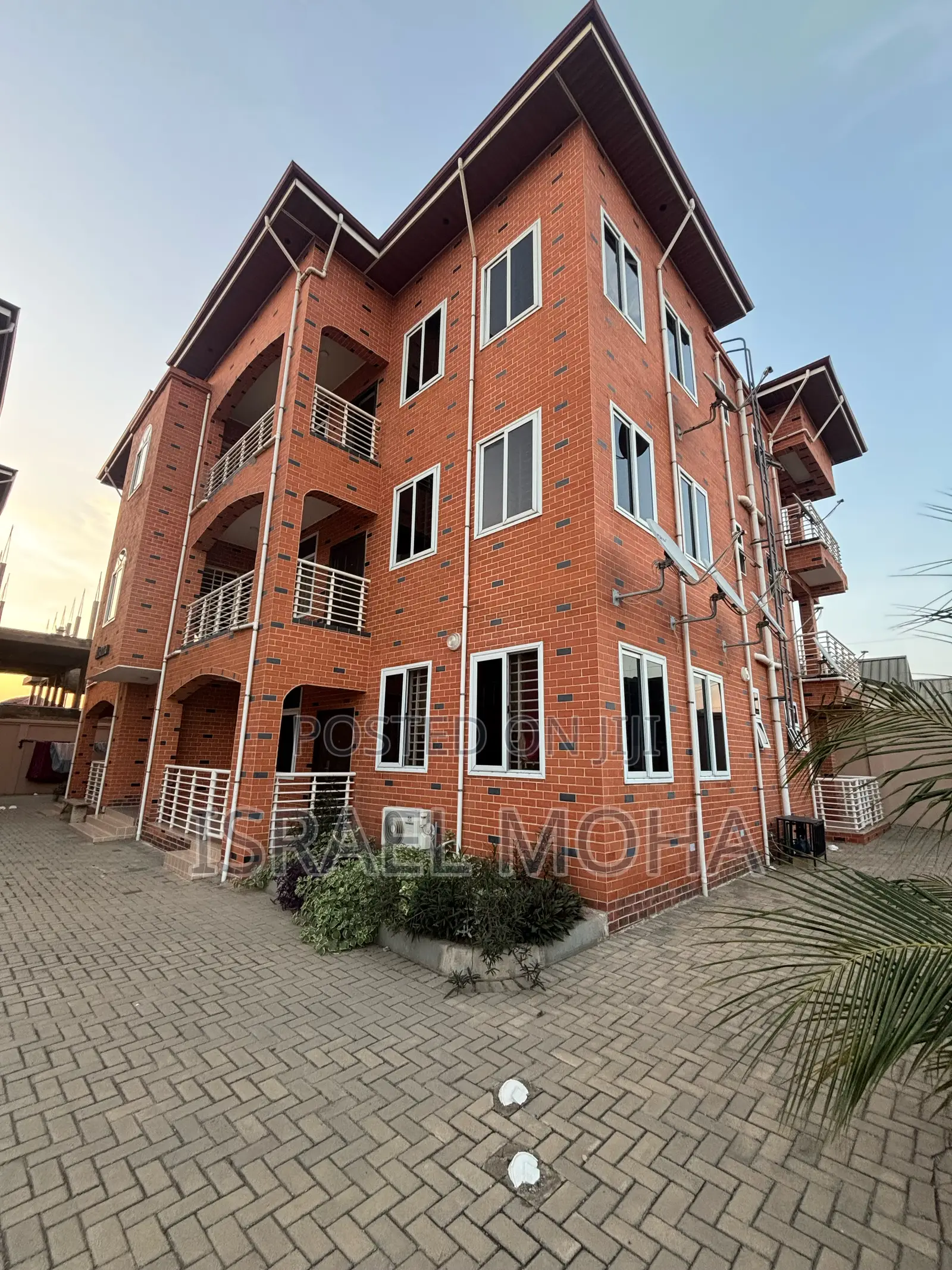 2bdrm Apartment in Lakeside for rent