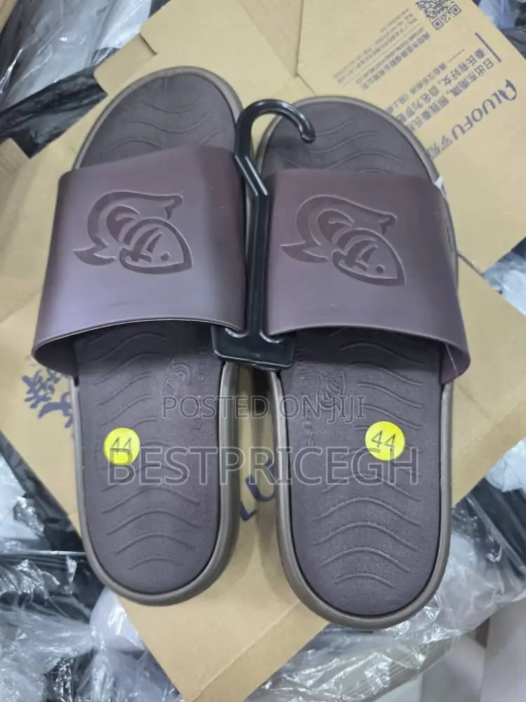 Loudu Slippers