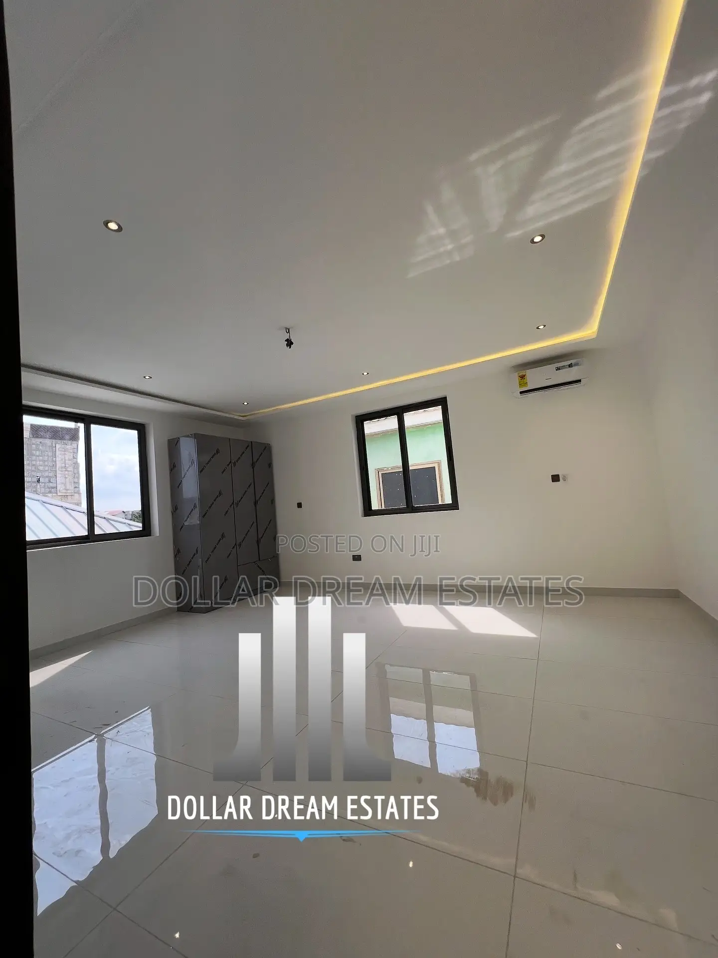 4bdrm Duplex in Ashaley Botwe for sale