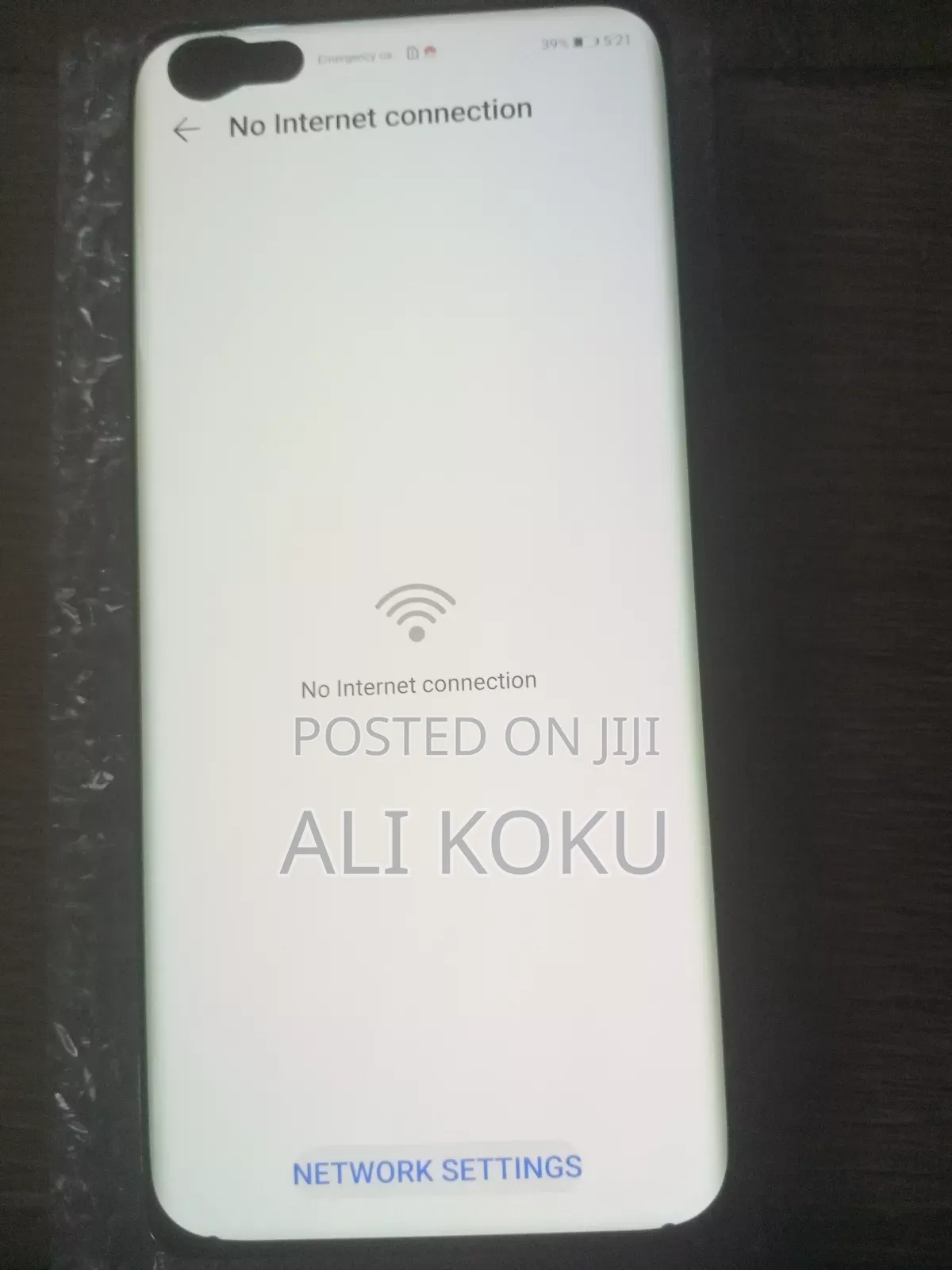 Huawei P40 Pro Screen. With Dot At Camera Side