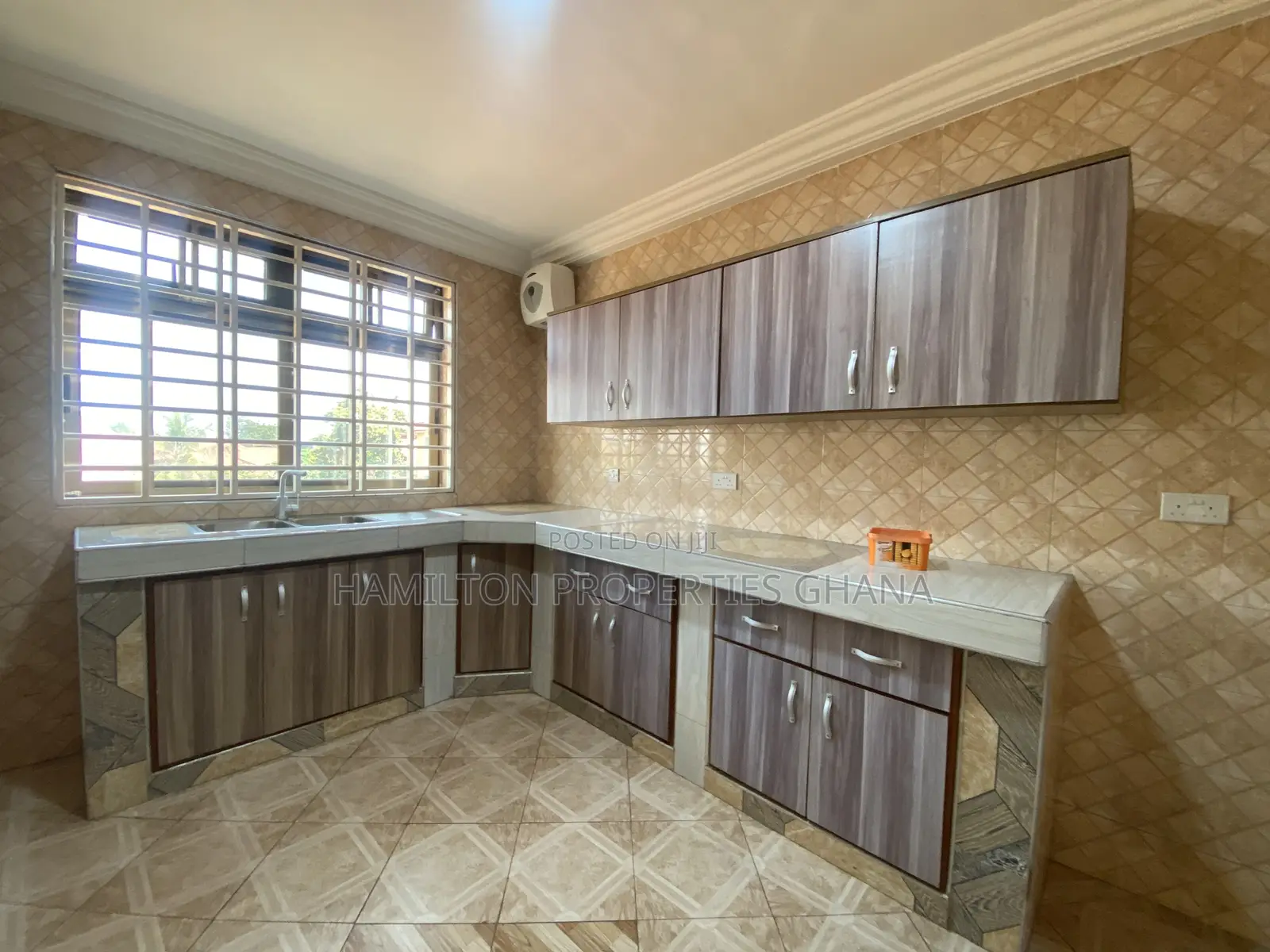 2bdrm Apartment in East Legon for rent