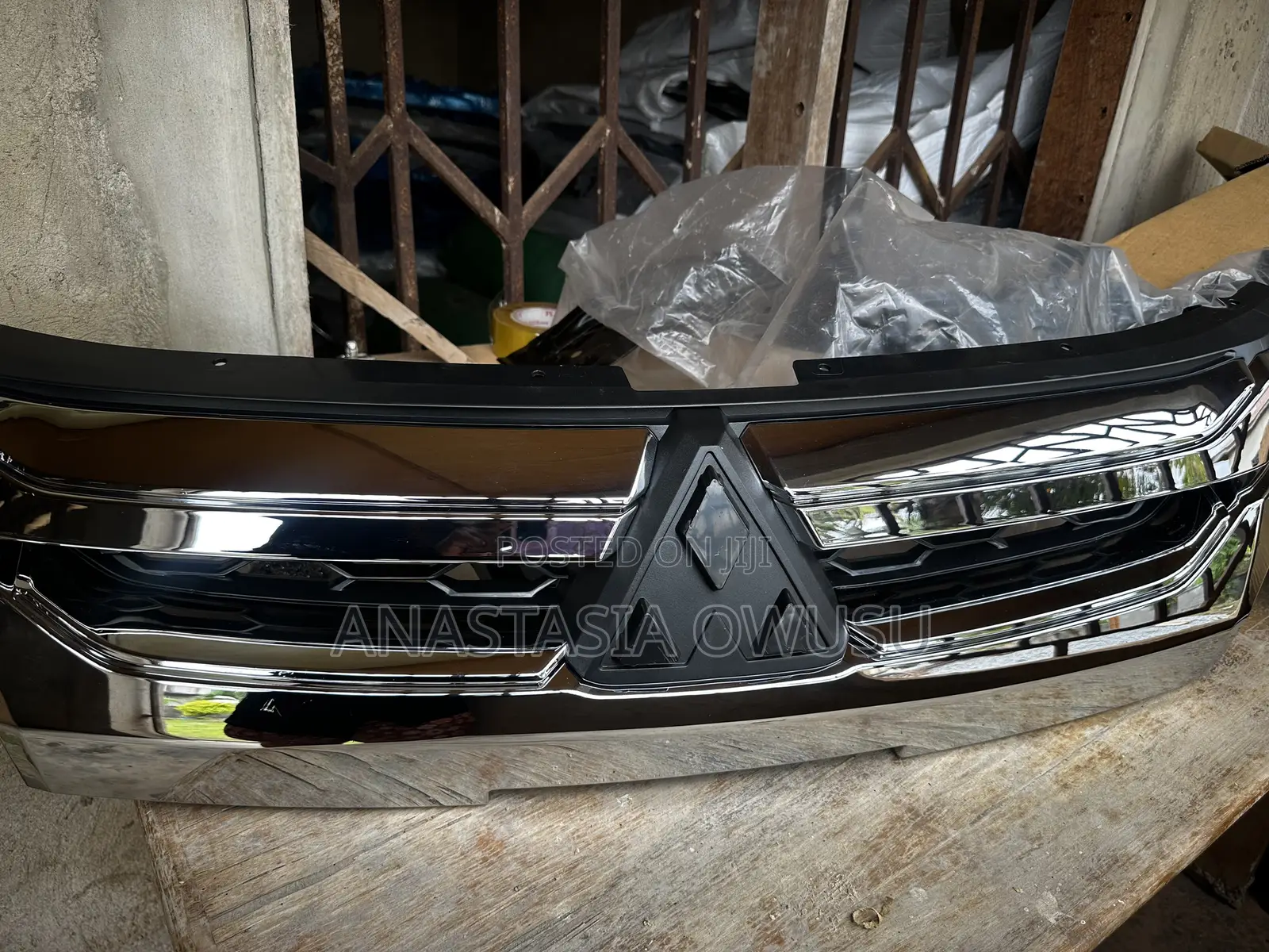 L200 2019 -2021 Front Shells