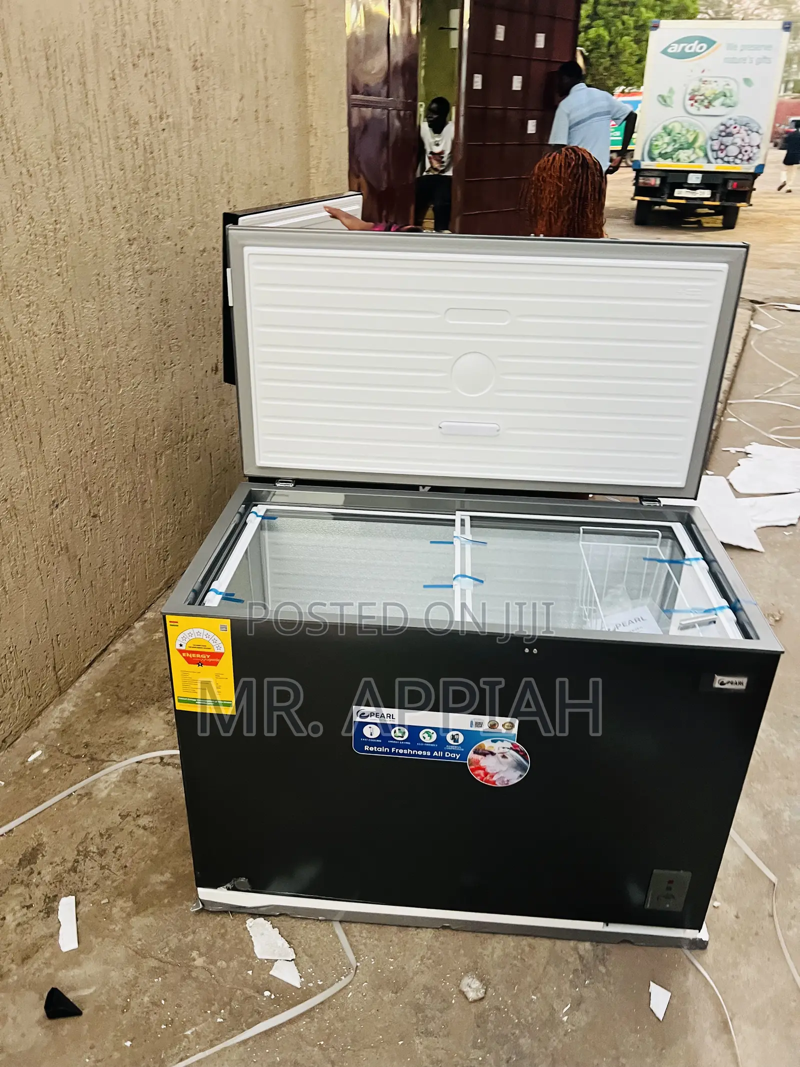 Fast Chilling PCF-3610oc-13m—299ltrs Single Door Chest Freezer.