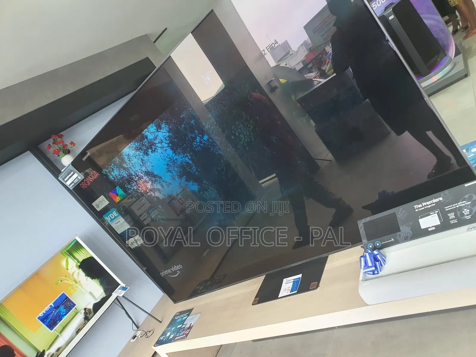Neo Q Led Samsung 95 Inches Flat Bezel Television