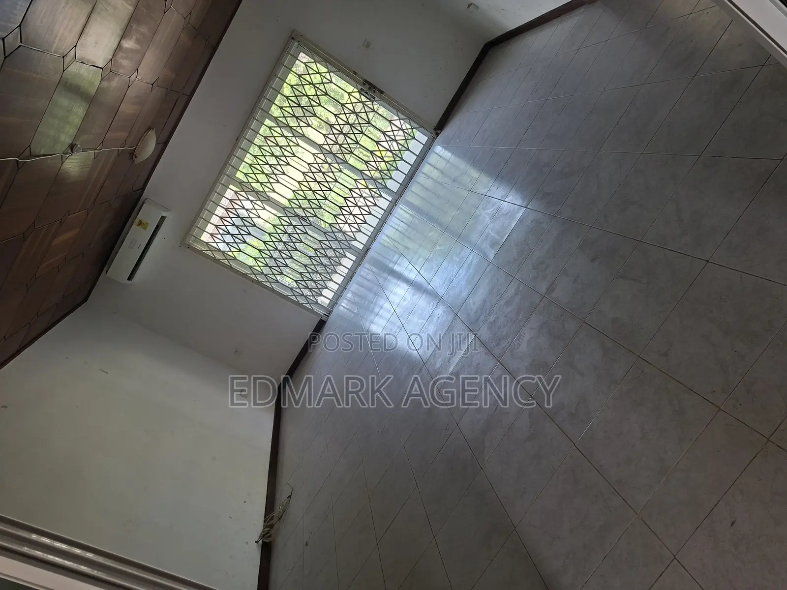 4bdrm House in West Land, Police Station for sale