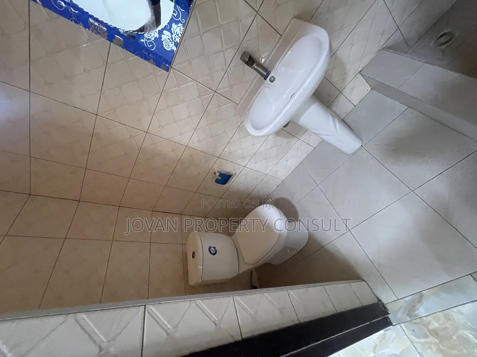 1bdrm Room & Parlour in Amasaman for rent