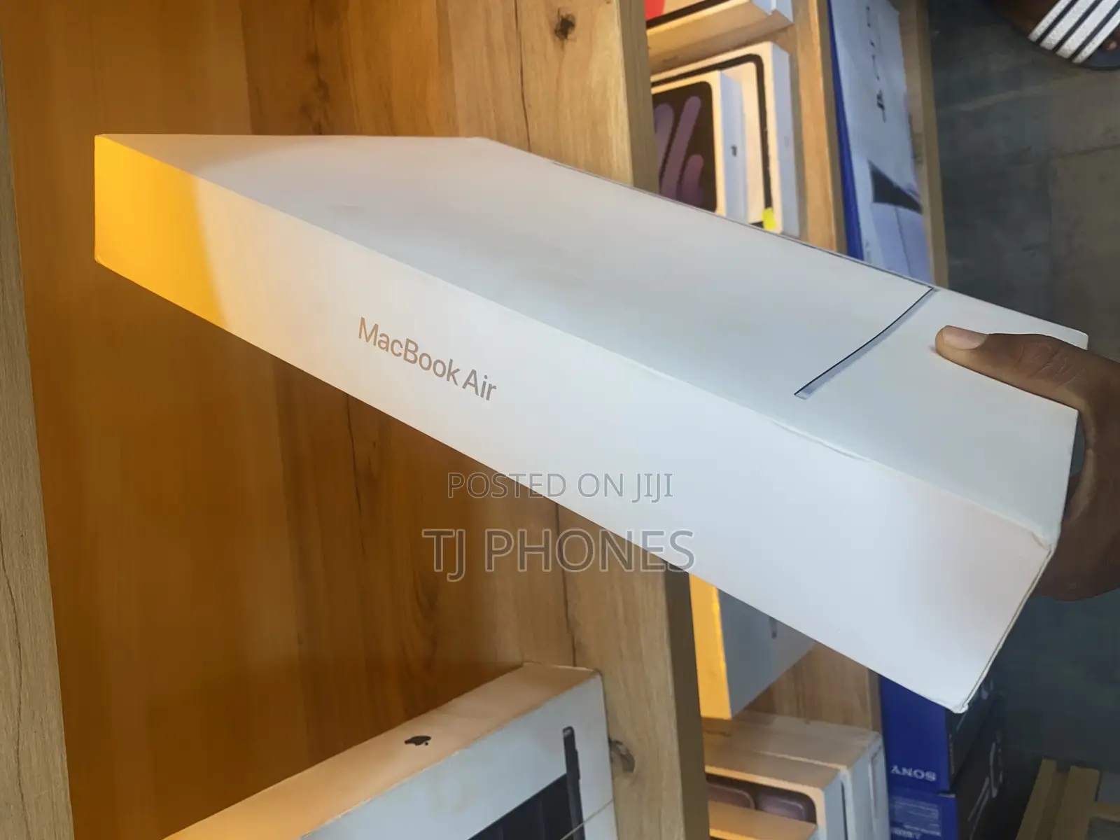 New Apple MacBook Air 2025 M4 15-inch 16GB Apple M4 Max SSD 256GB