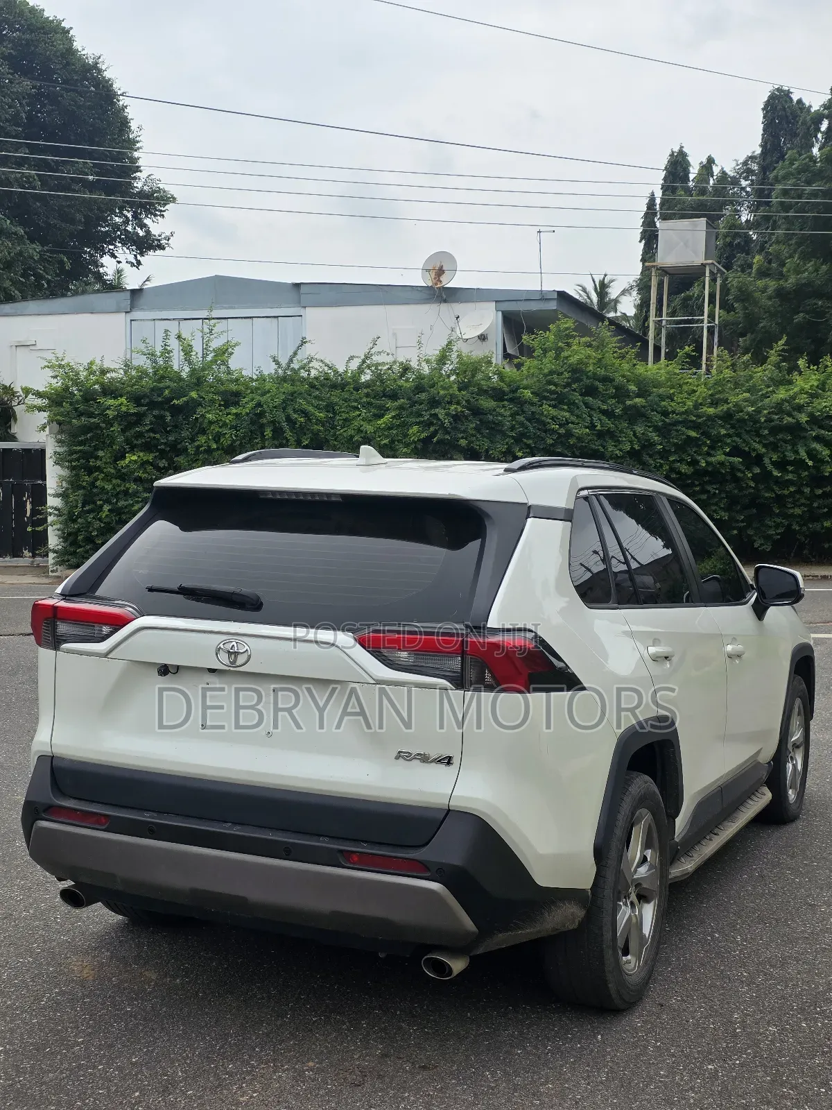 Toyota RAV4 Limited FWD 2020 White