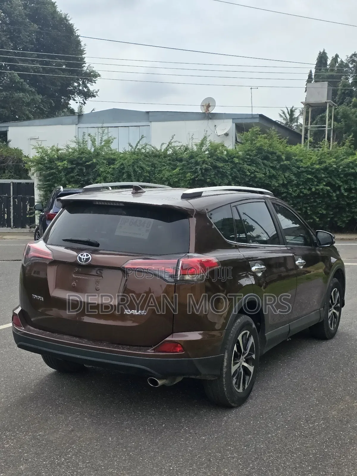 Toyota RAV4 Limited AWD (2.5L 4cyl 6A) 2016 Brown