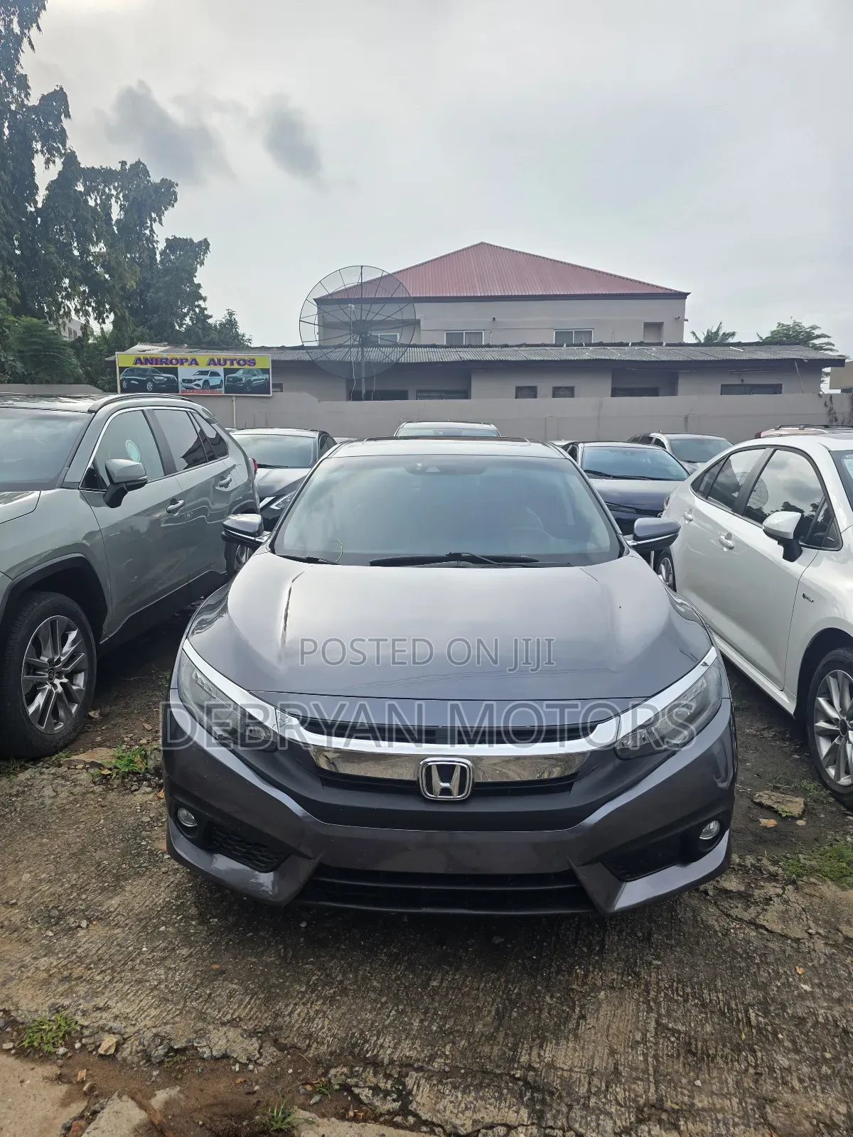 Honda Civic Touring 4dr Sedan (1.5L 4cyl) 2017 Gray