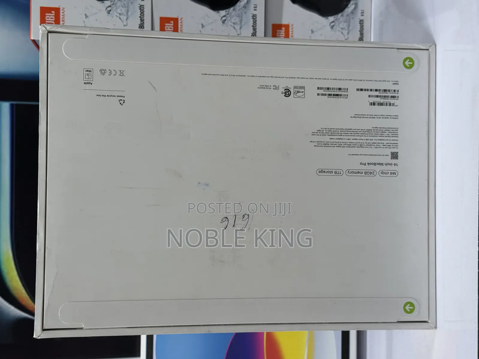 New Laptop Apple MacBook Pro 2024 M4 14-Inch 24GB Apple M4 SSD 1T