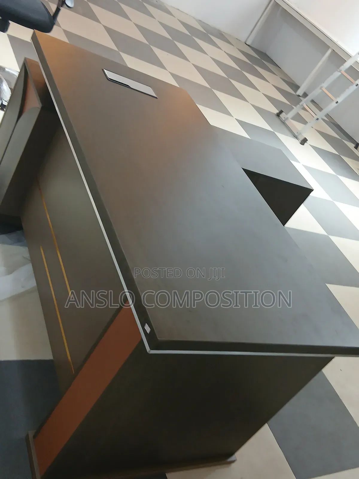 Executive 1.8 Office Table
