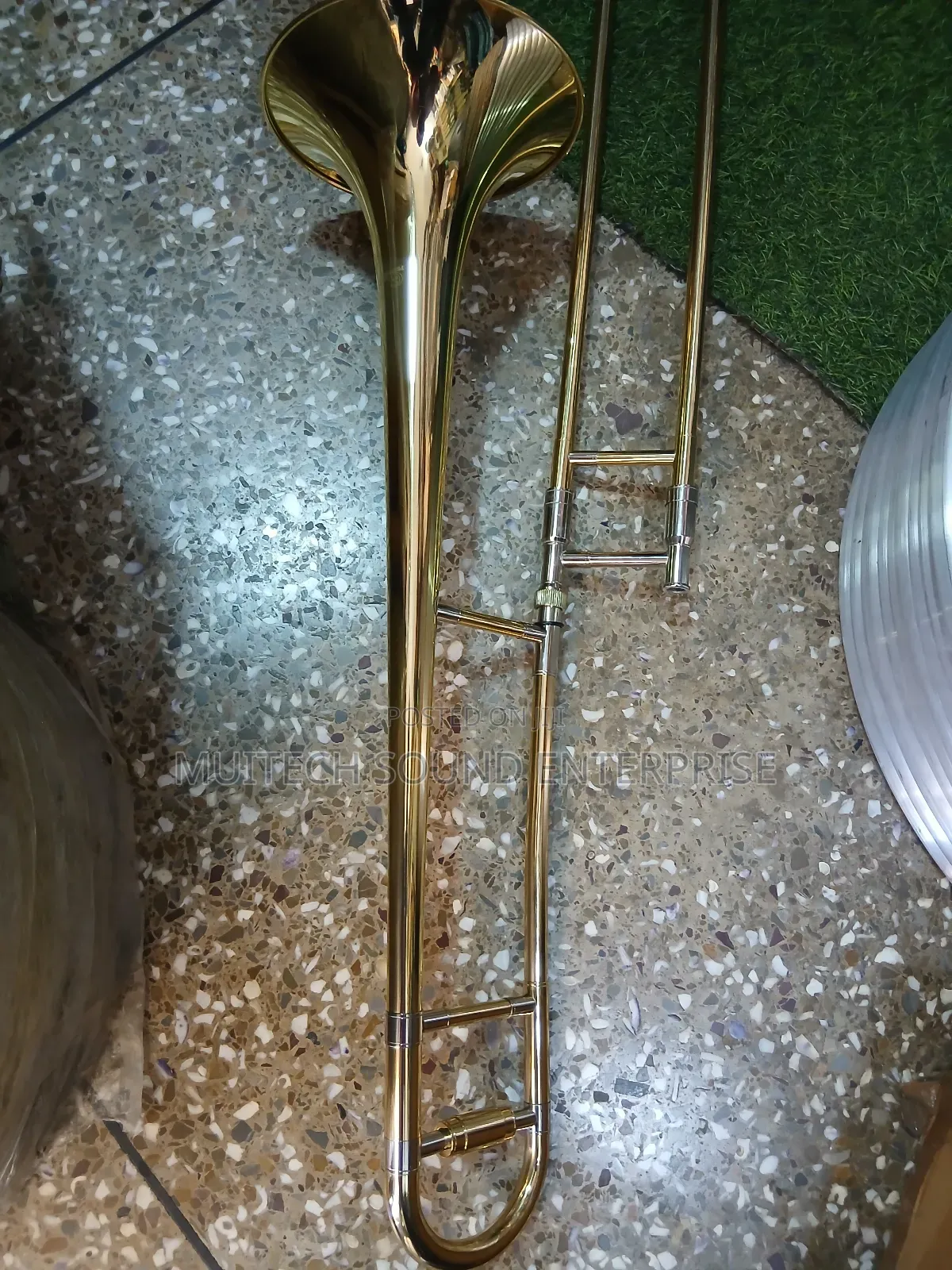 Trombone ( Gold Silver)