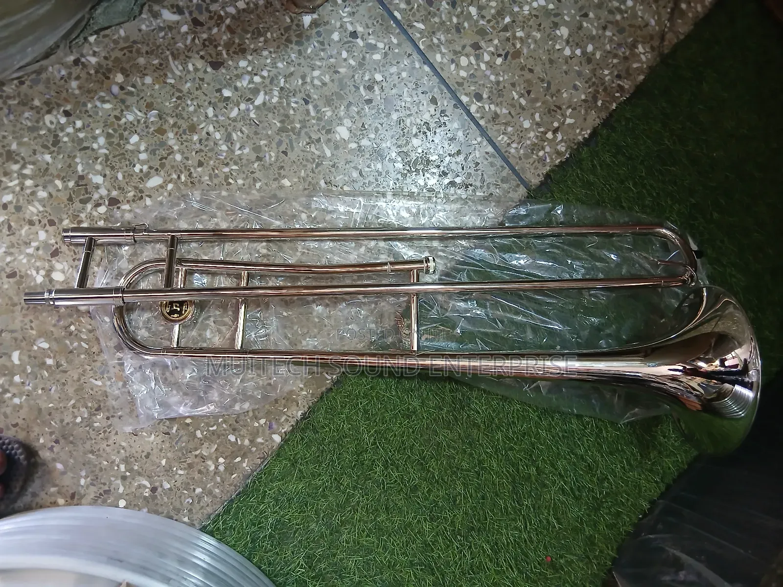 Trombone ( Gold Silver)