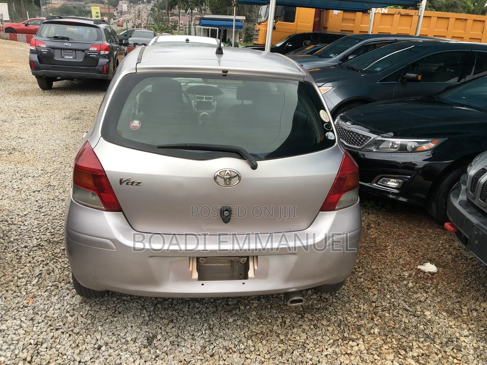 Toyota Vitz 1.0 FWD 3dr 2010 Matt Black