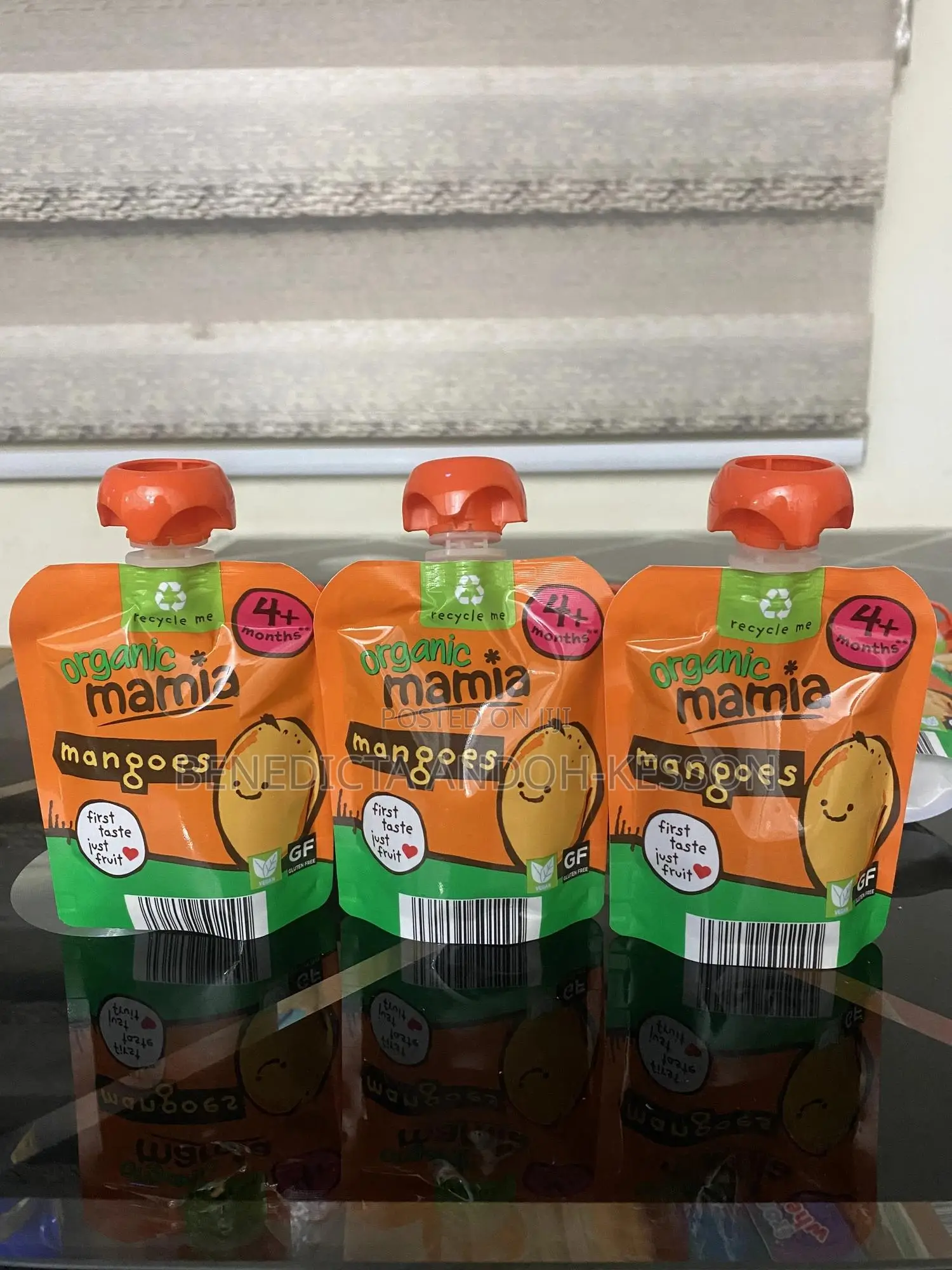 Organic Mamia Mangoes
