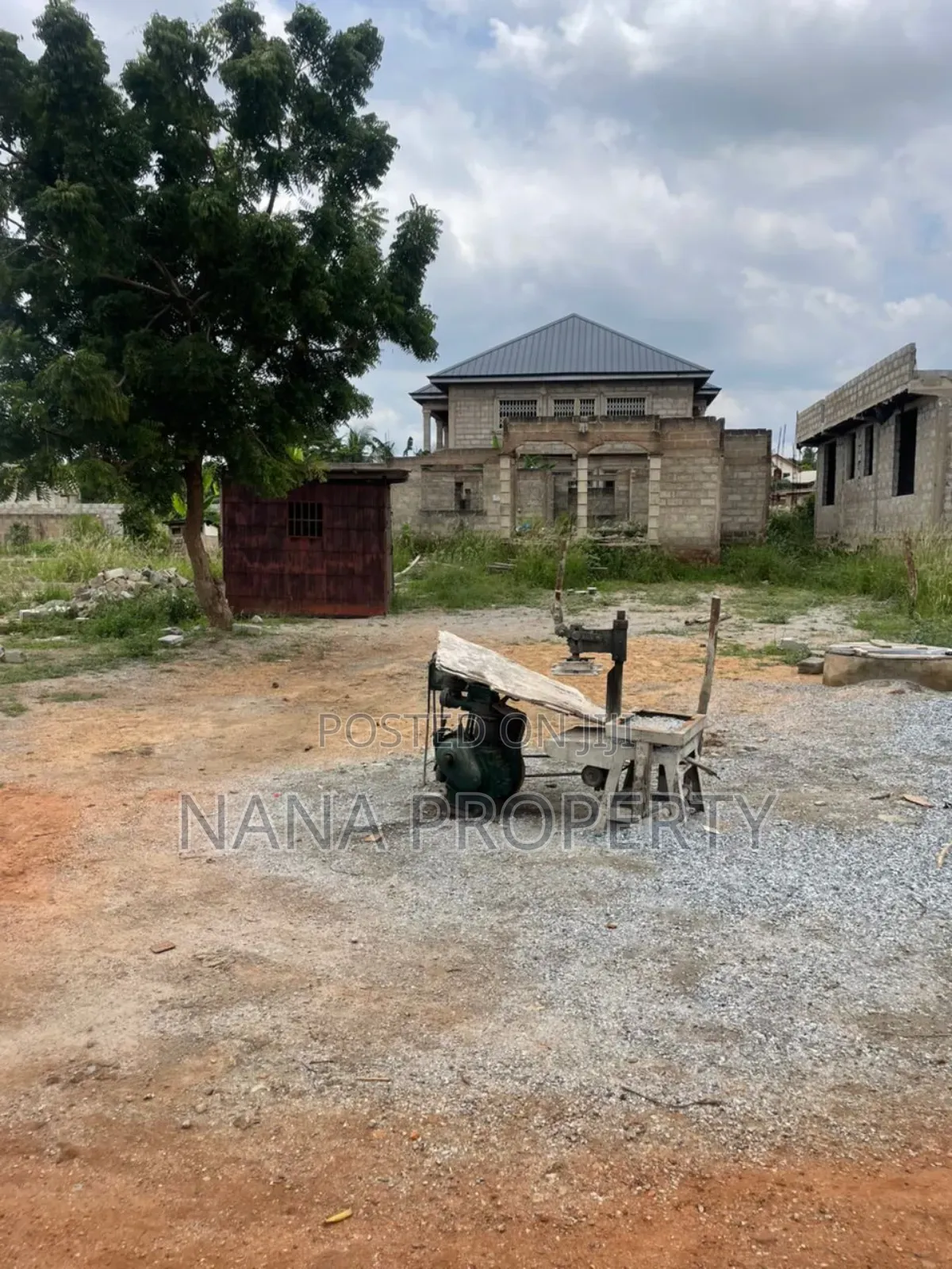 4bdrm House in Adenta for sale