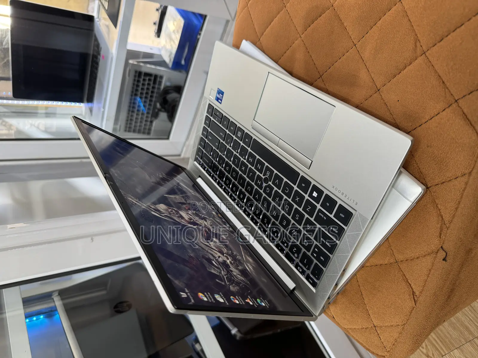 Laptop HP EliteBook 840 G8 16GB Intel Core i7 SSD 256GB
