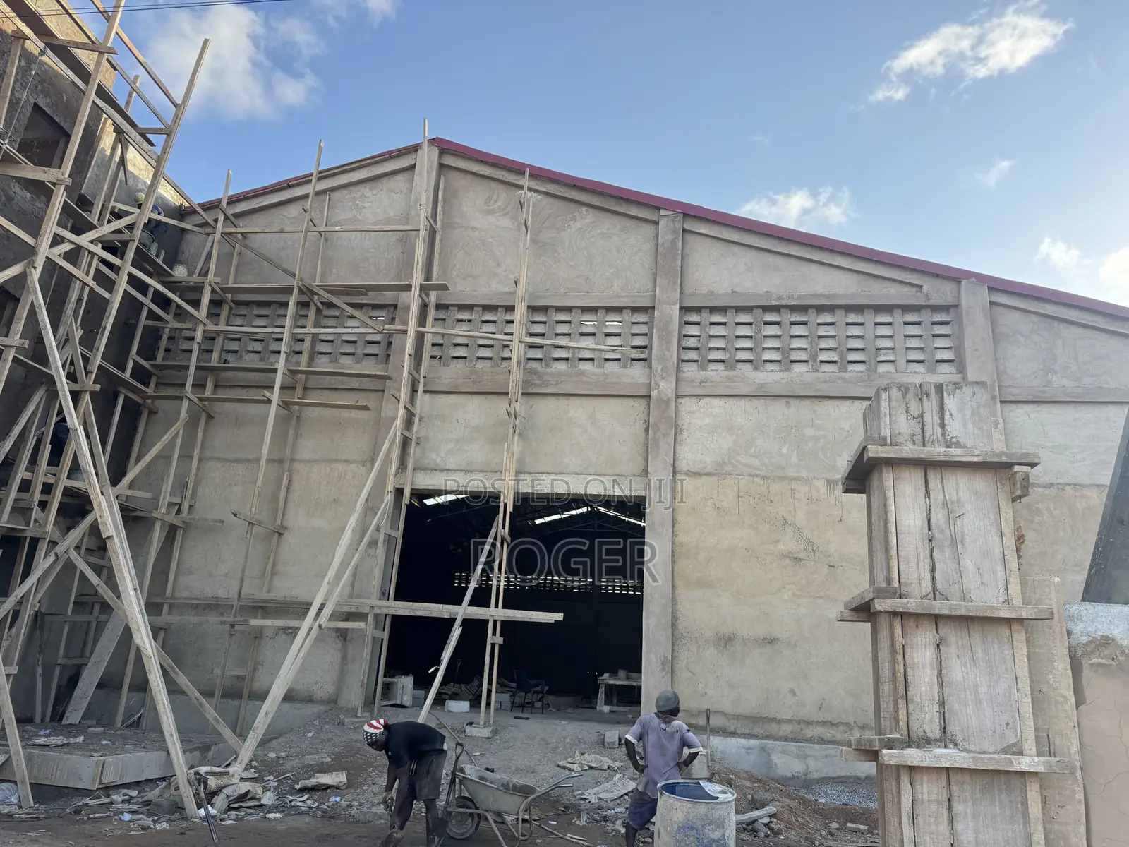 Newly Built 1300 SQM Warehouse for Rent