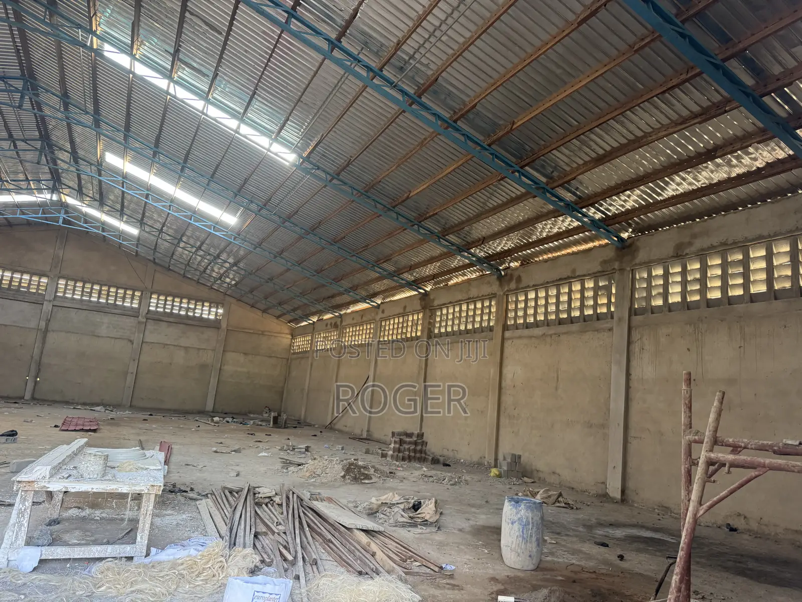 Newly Built 1300 SQM Warehouse for Rent