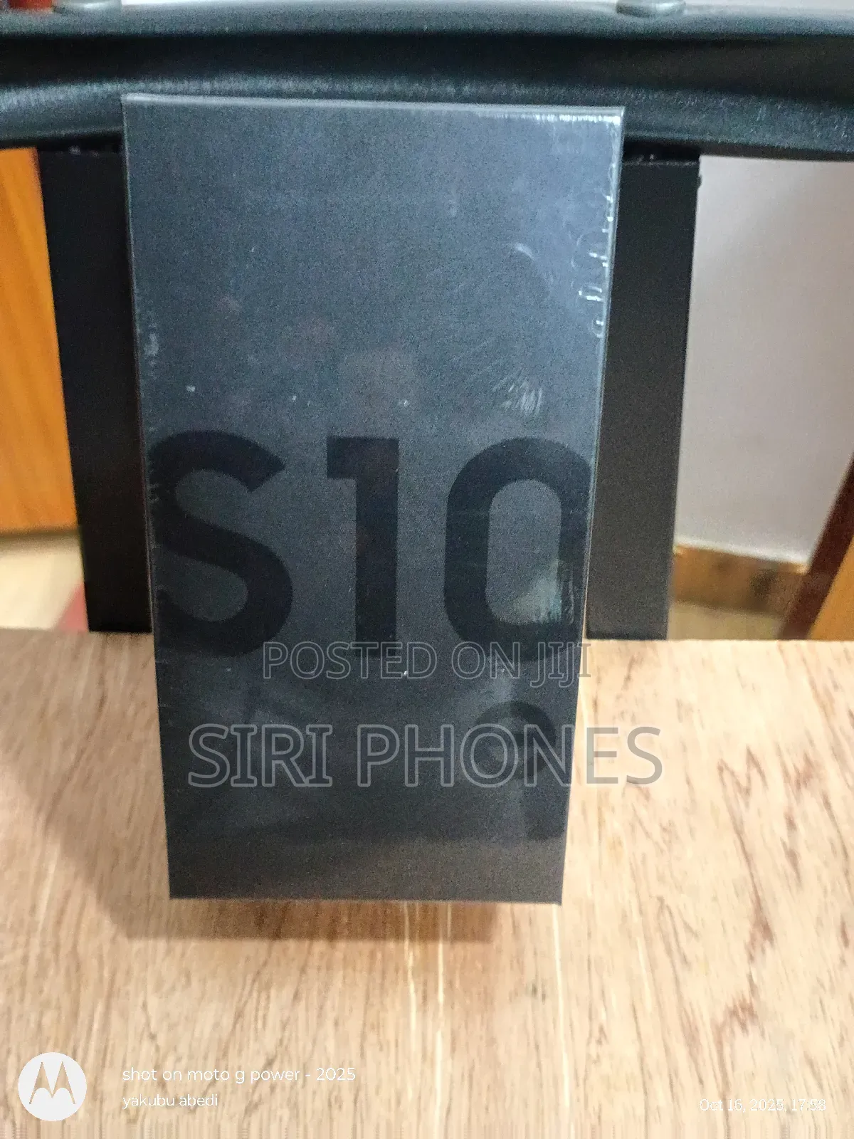 New Samsung Galaxy S10e 128 GB Gold