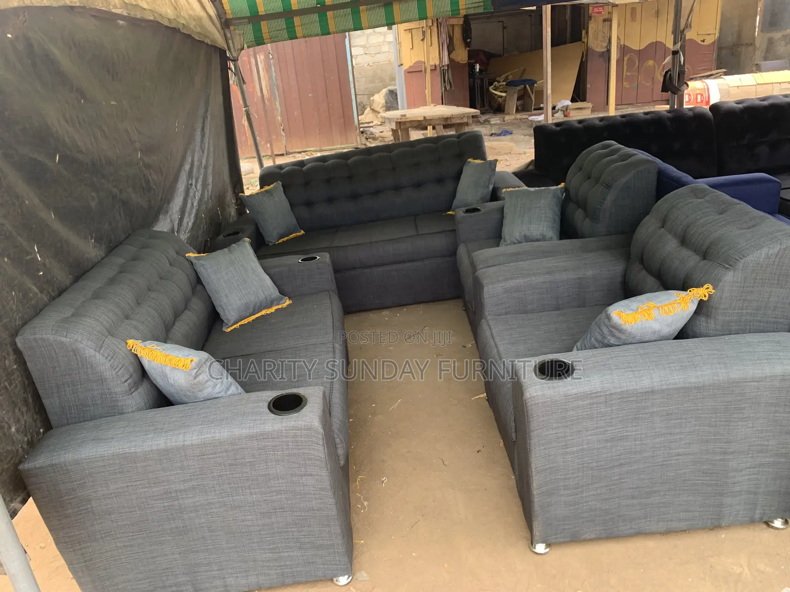 Sets of Sofas With Pillows