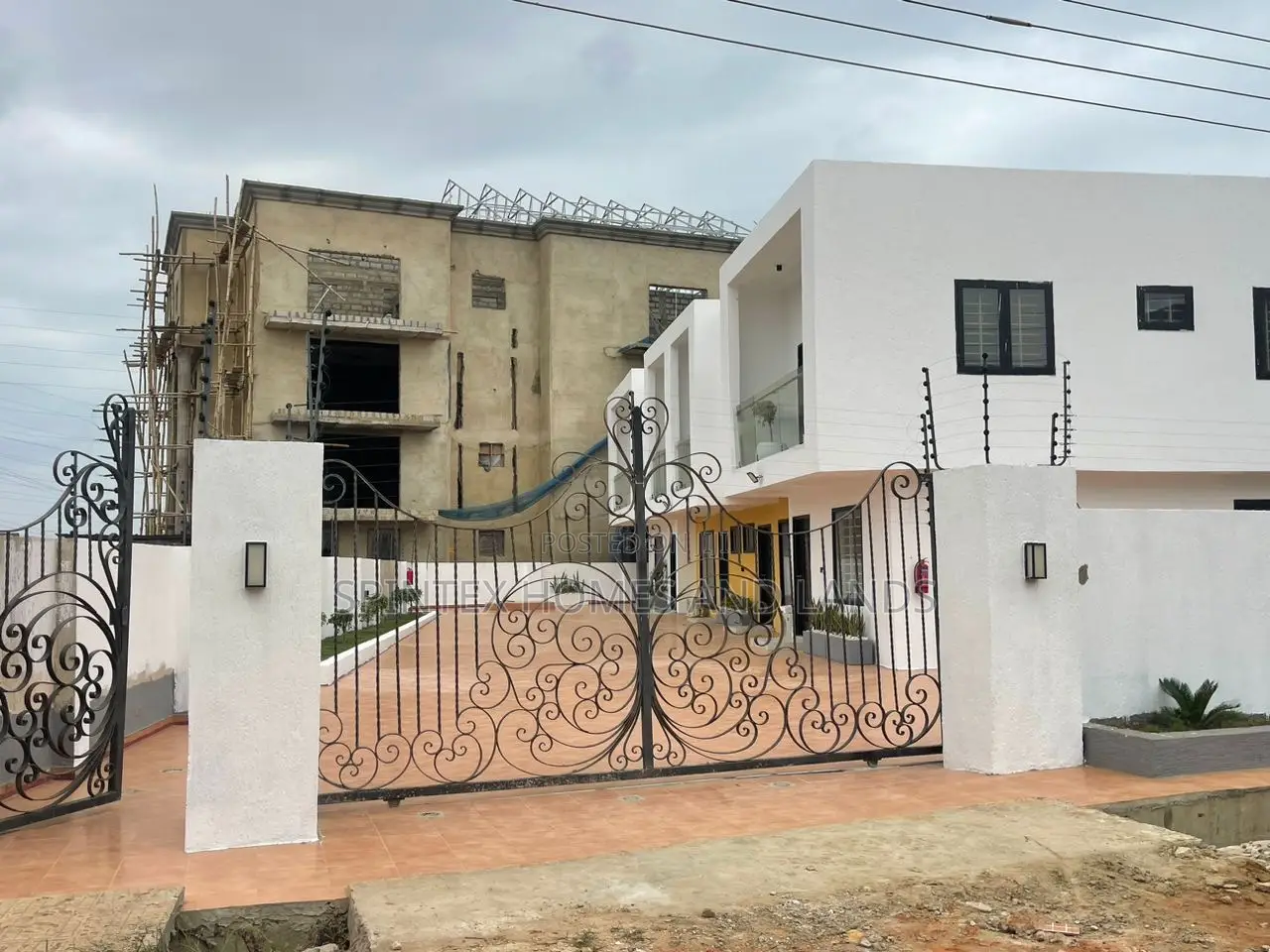 2bdrm Apartment in Lashibi, Spintex for rent