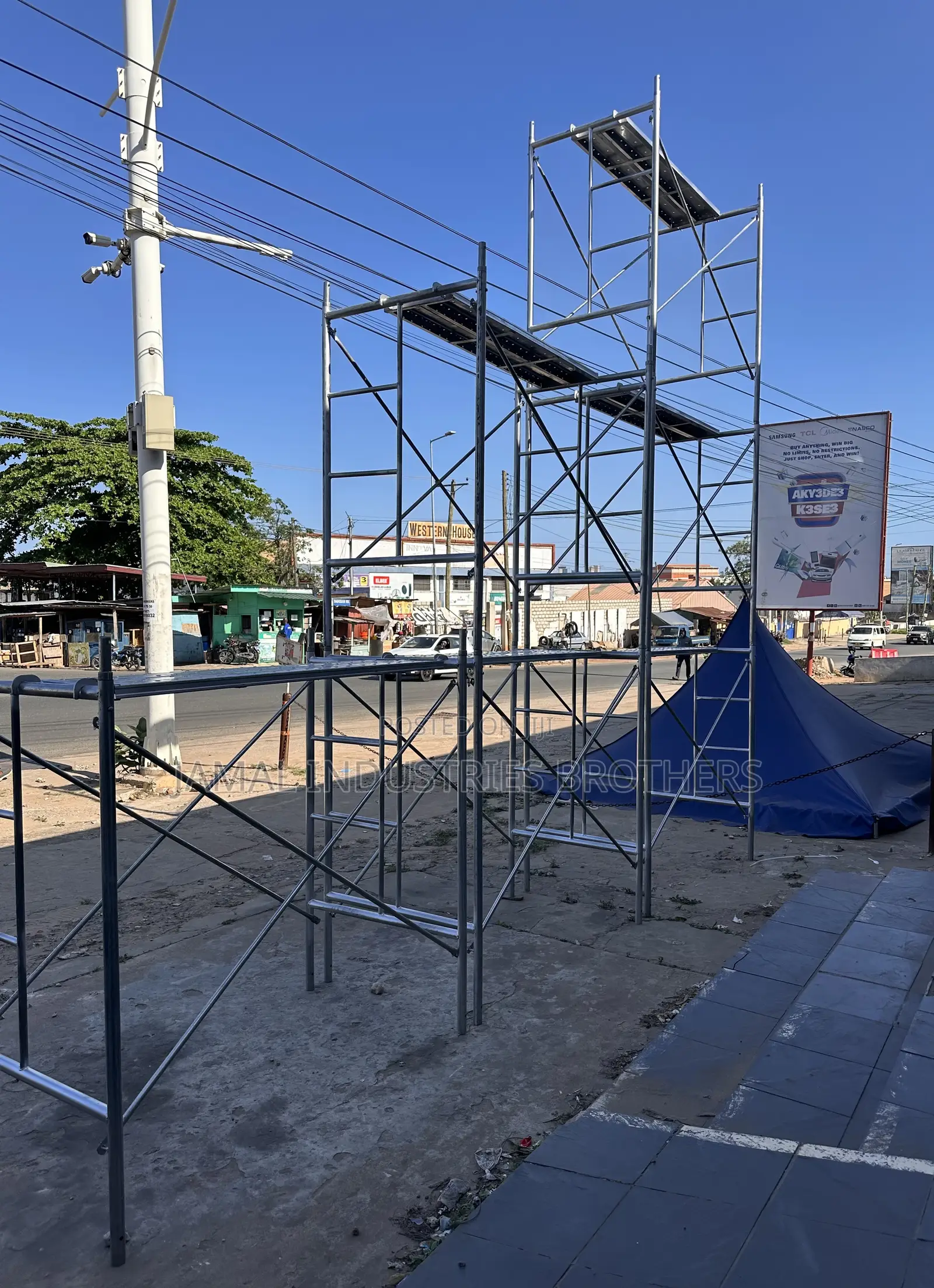 Scaffold / Scaffolding Quality Indefinite Number of Rooms With Tyres