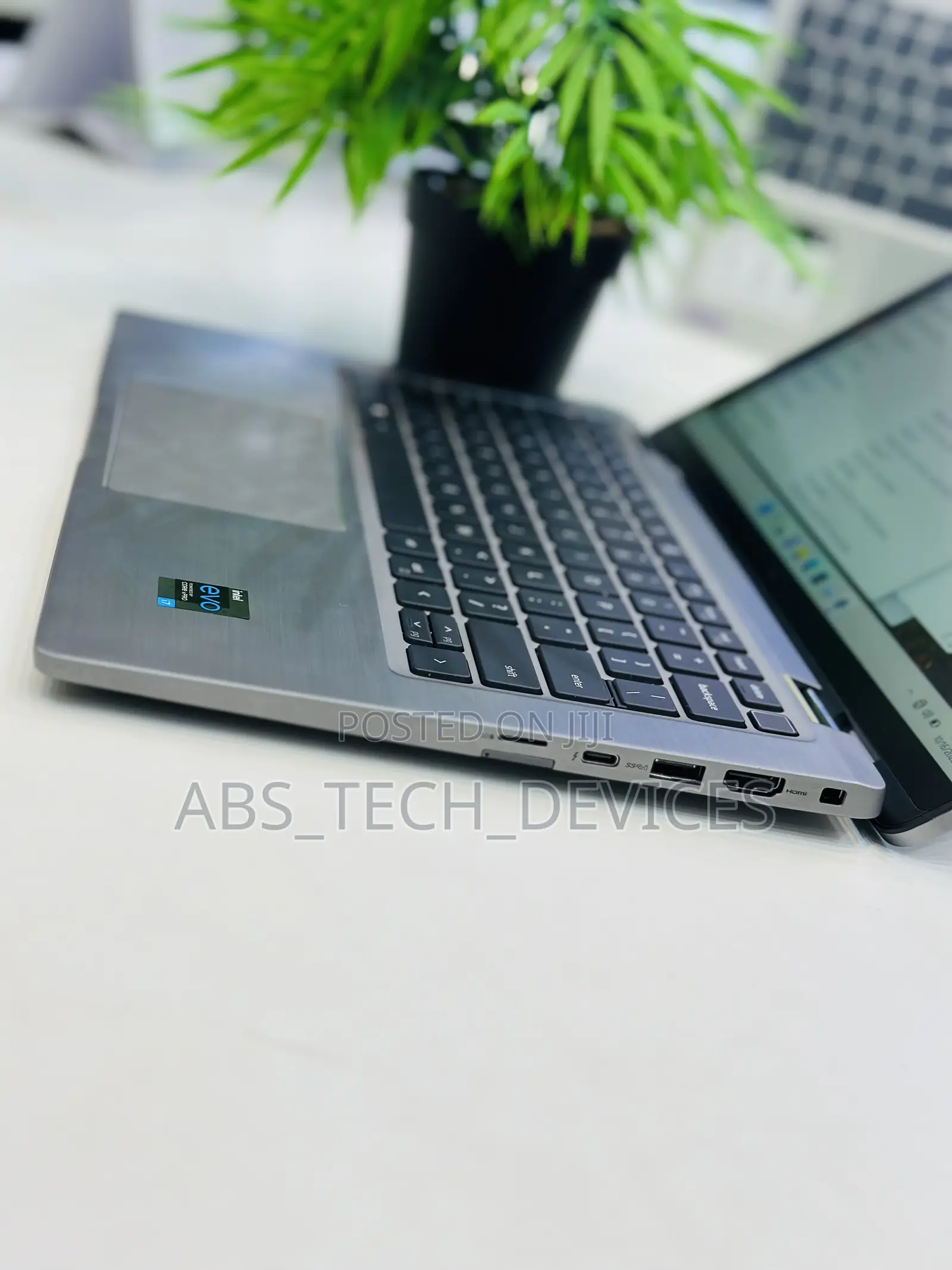 Laptop Dell Latitude 7420 32GB Intel Core i7 SSD 512GB