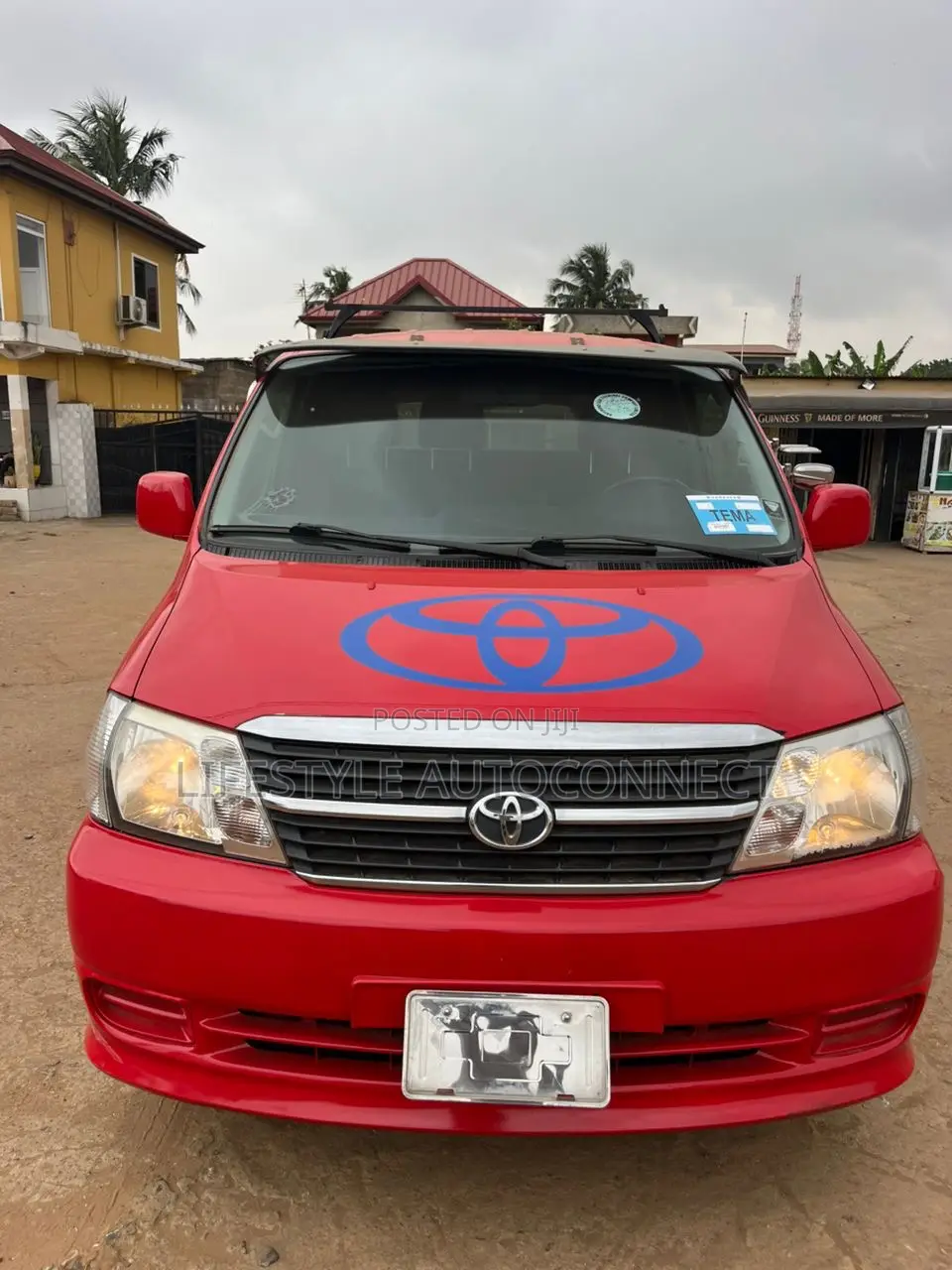 Toyota HiAce 2008 Red